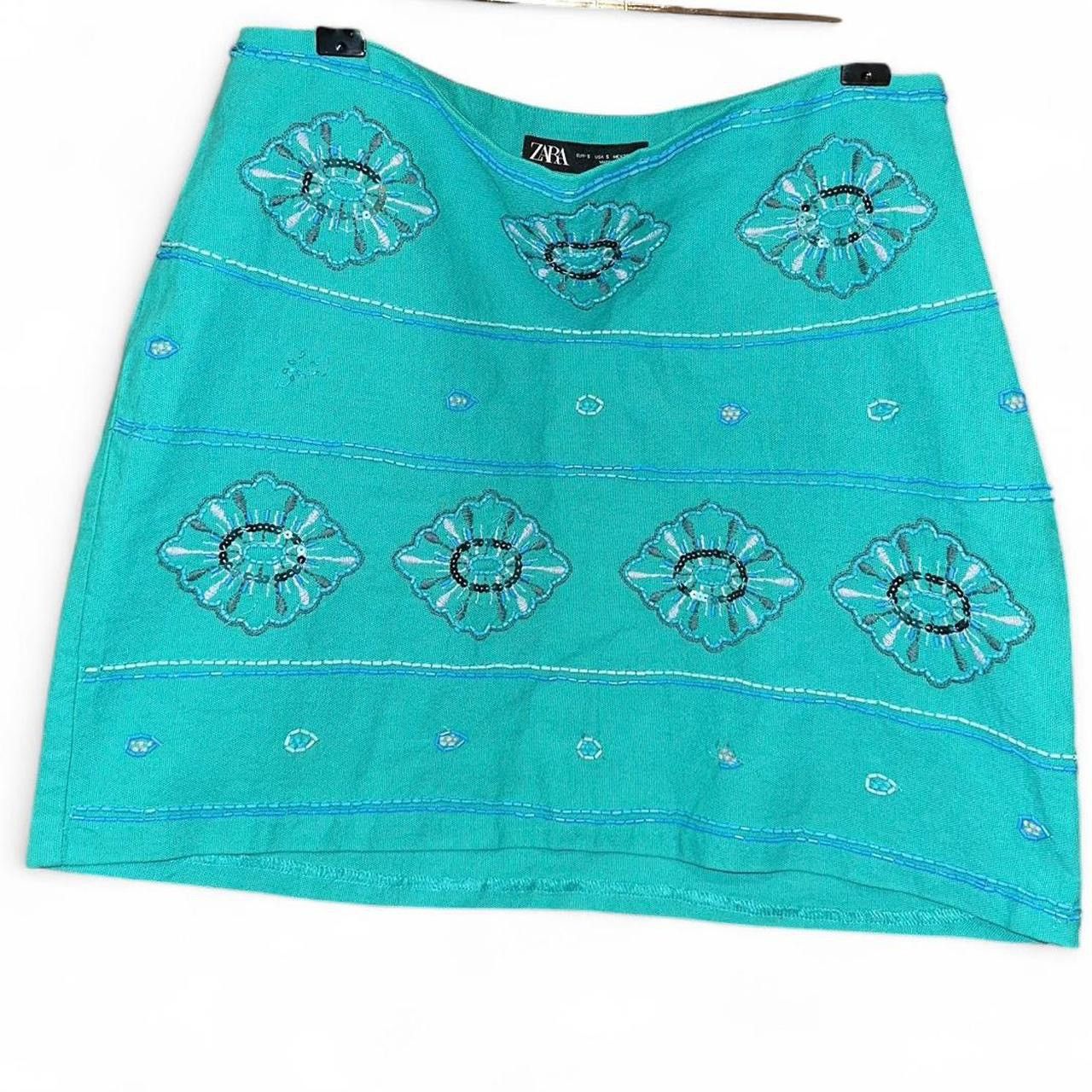 Zara Zara sz s Turquoise floral mini skirt glass beading sequins Size 26" / US 2 / IT 38 - 1 Thumbnail