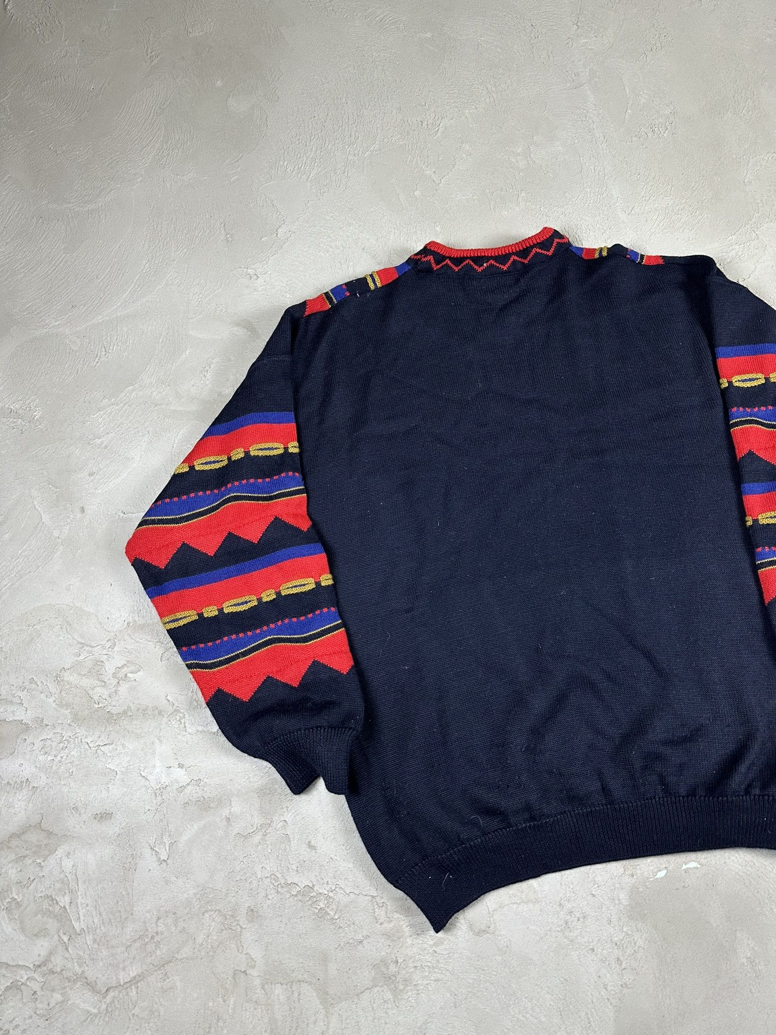 Vintage Vintage 3D Cable Wool Crazy Abstract Boxy Knit Sweater Size US L / EU 52-54 / 3 - 10 Thumbnail