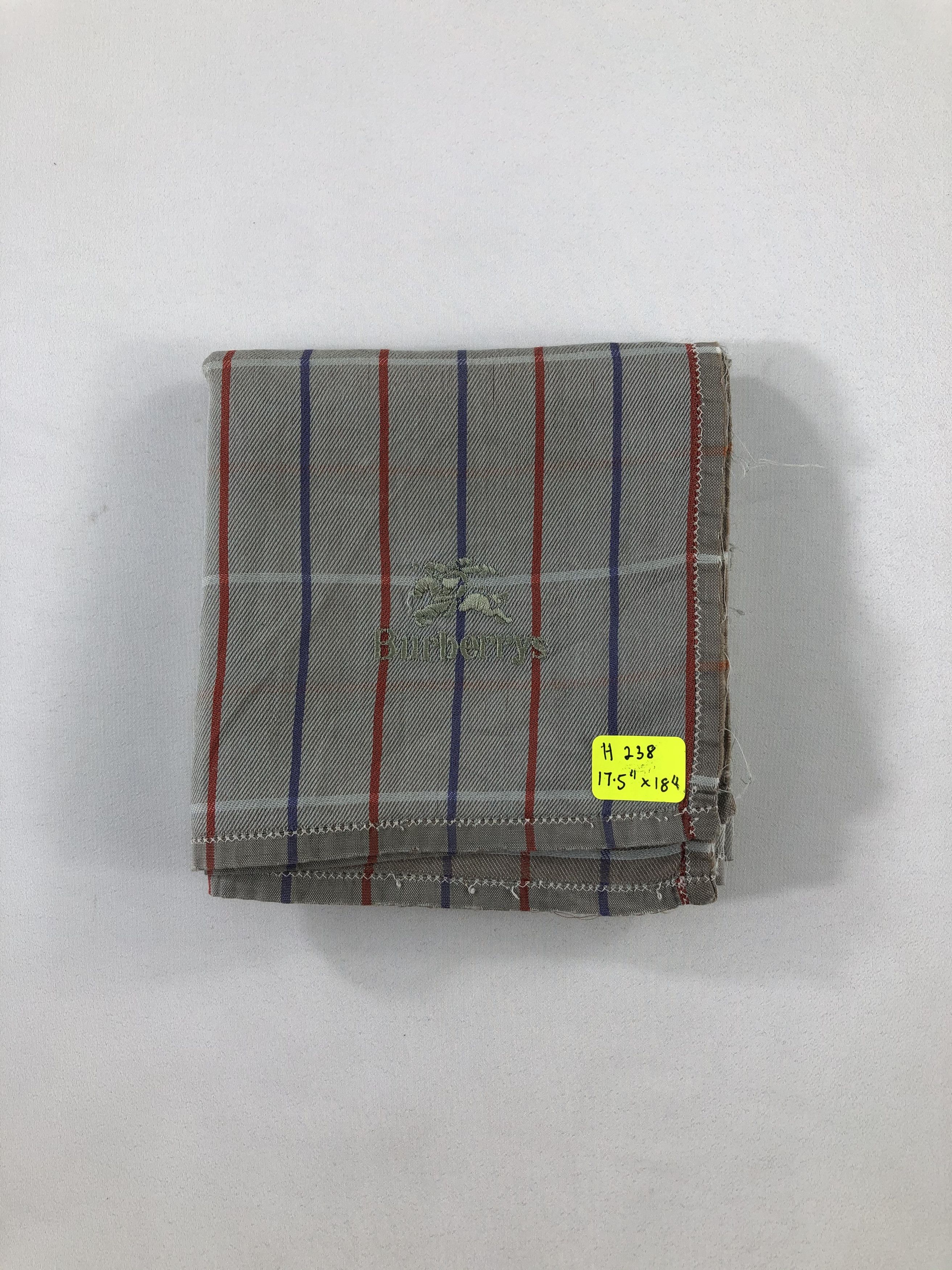 Burberry Burberry Handkerchief / Bandana / Neckerchief Size ONE SIZE - 4 Thumbnail