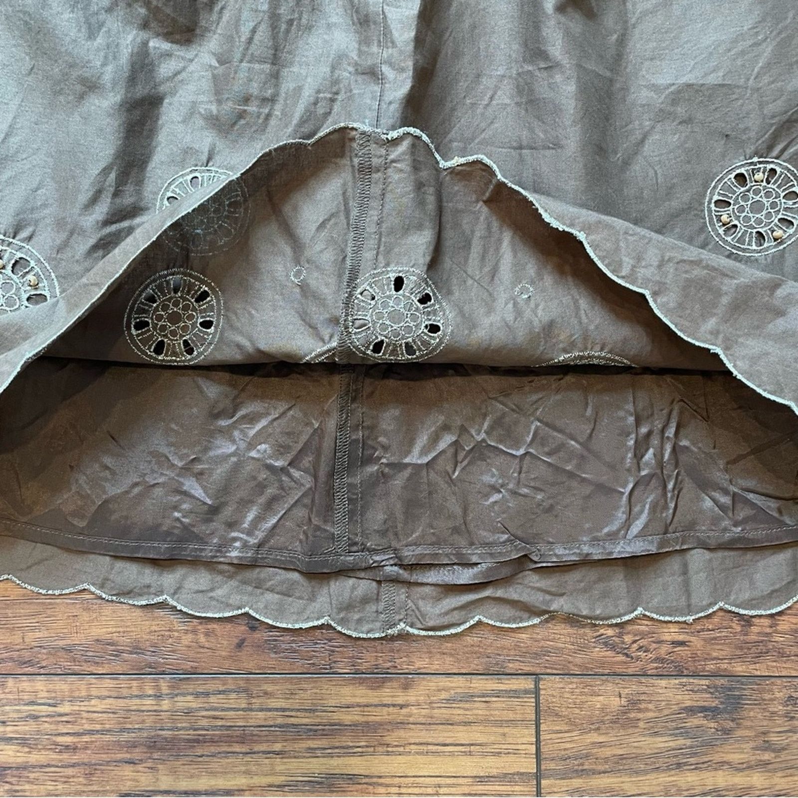Loft Ann Taylor LOFT Embroidered Beaded Skirt 6P Size 28" / US 6 / IT 42 - 10 Thumbnail