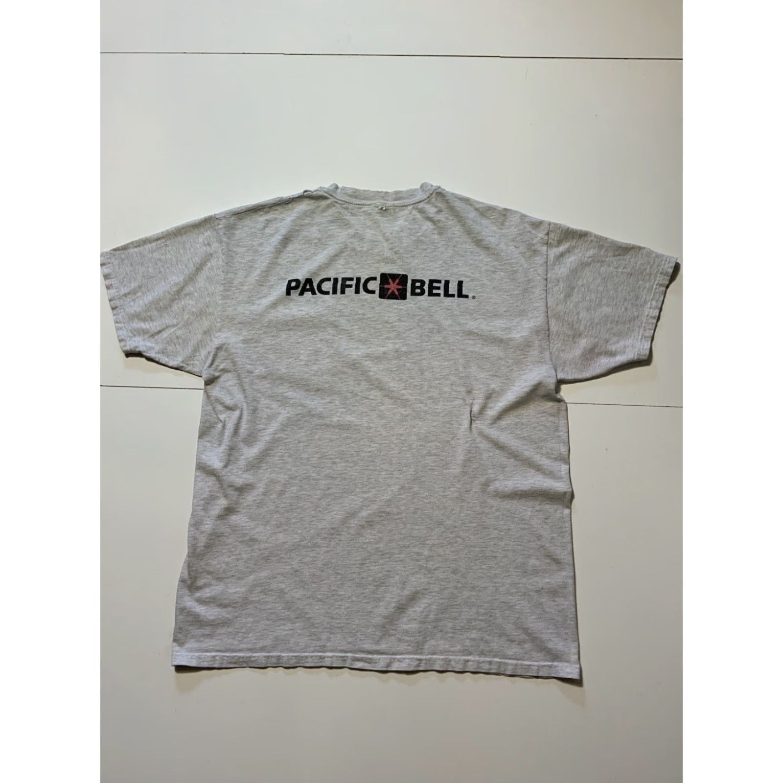 Hanes Vintage Pacific Bell Telecommunications Telephone Electrical Graphic T-Shirt XL Men Gray Hanes XL Size US XL / EU 56 / 4 - 3 Thumbnail