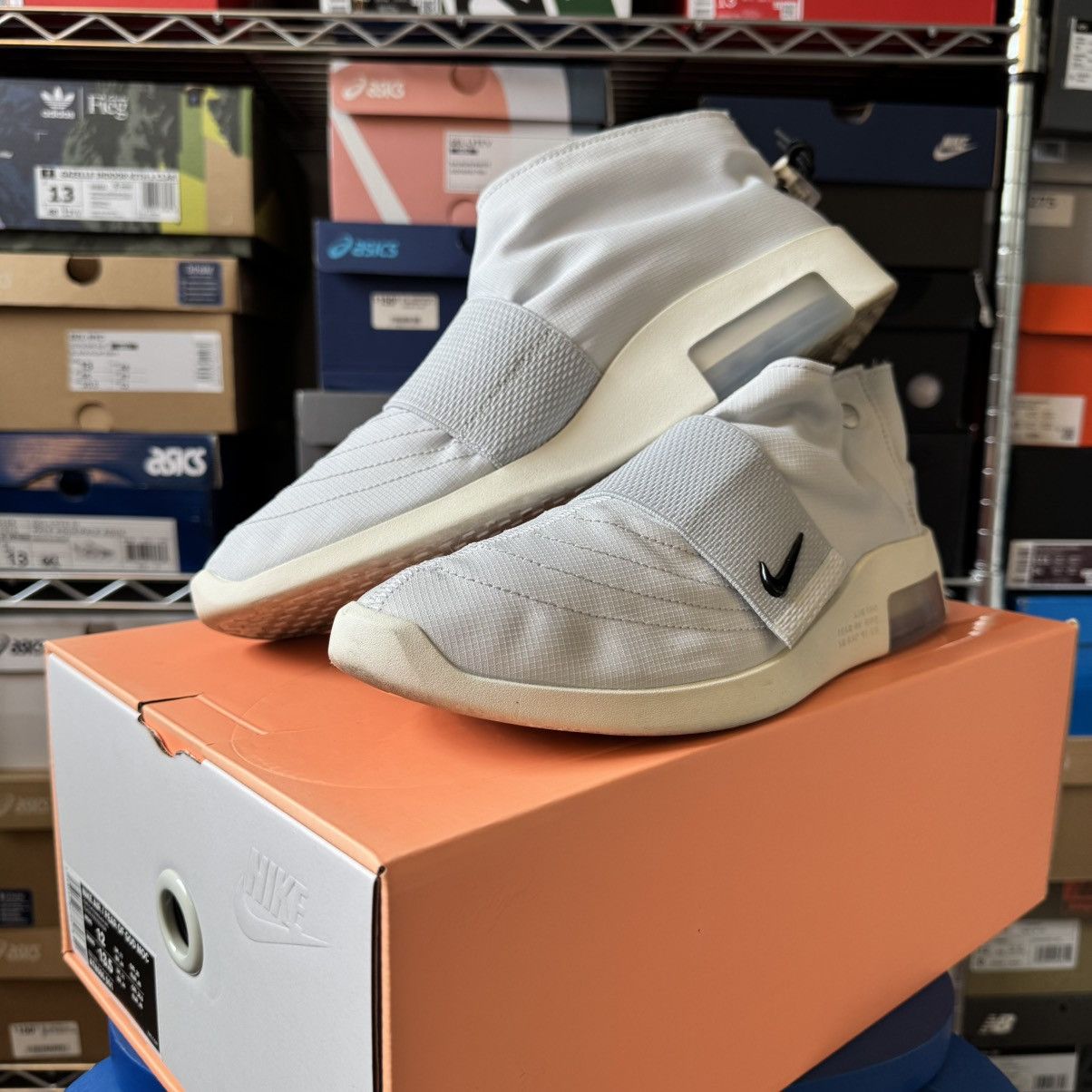 Fear of God × Nike Nike x Fear of God Moc “Pure Platinum” Men’s Size 12 Size US 12 / EU 45 - 5 Thumbnail