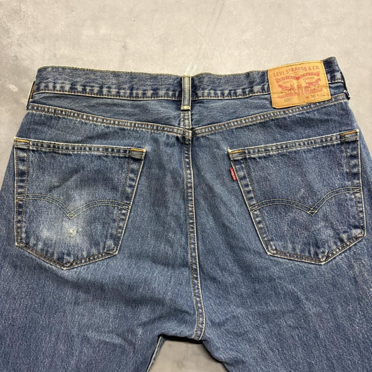 Levi's × Vintage Vintage Y2K Levis 505 Essential Medium Wash Denim Jeans! Size US 36 / EU 52 - 7 Thumbnail