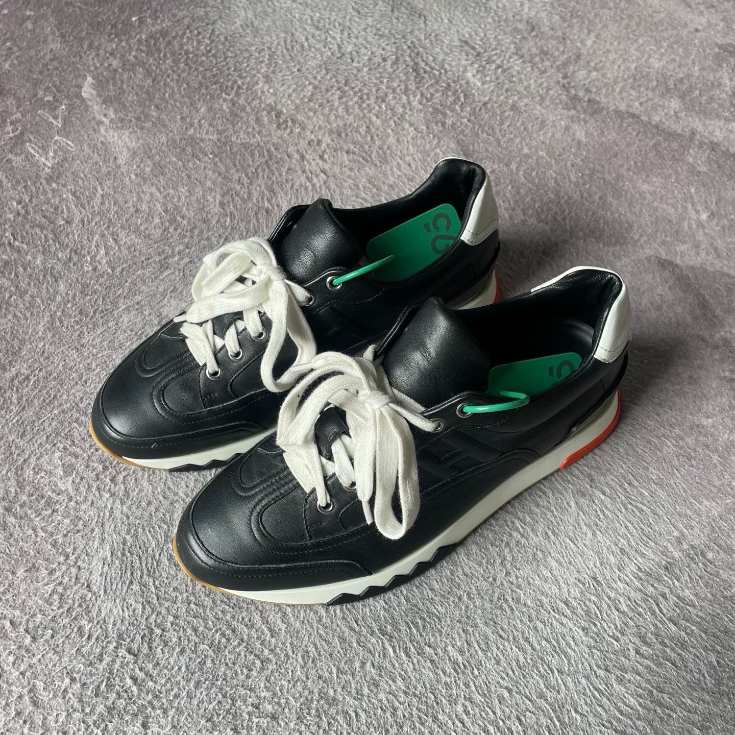 Hermes Hermes Leather Black Lowtop Sneakers 41 Men Size US 8.5 / EU 41-42 - 1 Thumbnail