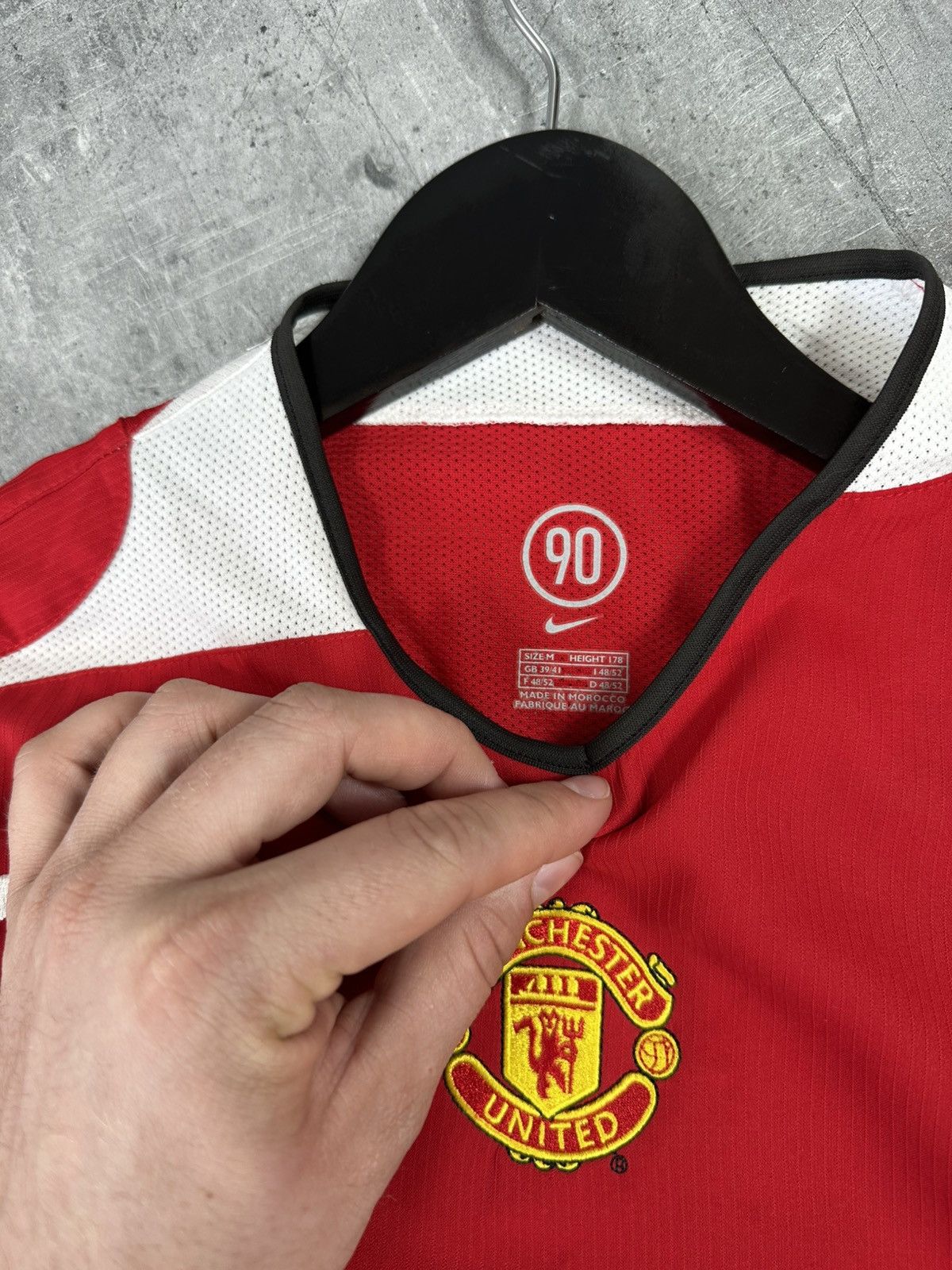 Vintage 2004/2005 Manchester United Jersey Size US M / EU 48-50 / 2 - 3 Thumbnail