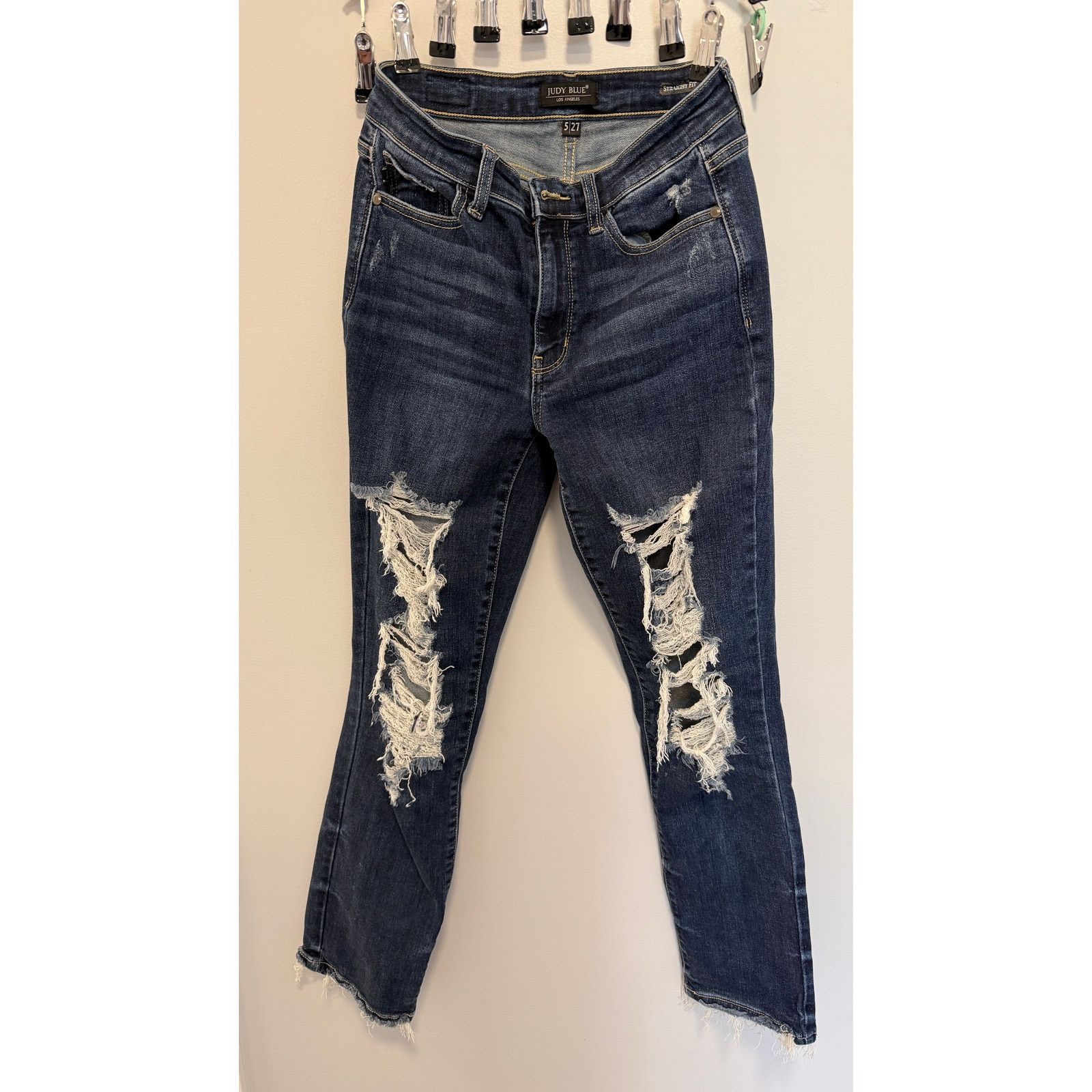 Judy Blue Judy Blue 5/27 Distressed Destroyed Straight Leg JB82534DK Size 26" / US 2 / IT 38 - 1 Thumbnail