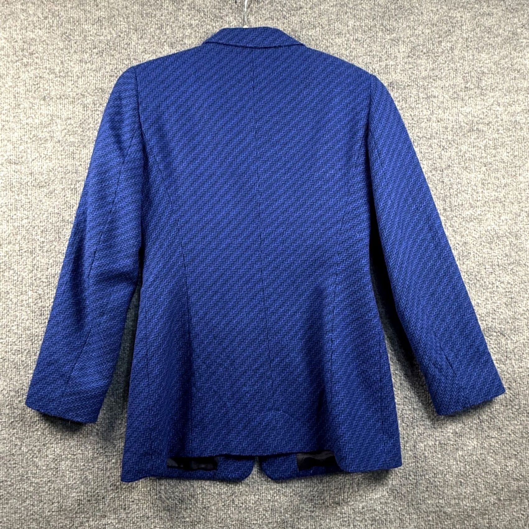 Vintage VINTAGE Liz Claiborne Collection Blazer Chevron Wool 4 Blue 100% Wool Single-Breasted 3-Button Notch Lined Womens Fall Winter USA Size S / US 4 / IT 40 - 4 Thumbnail