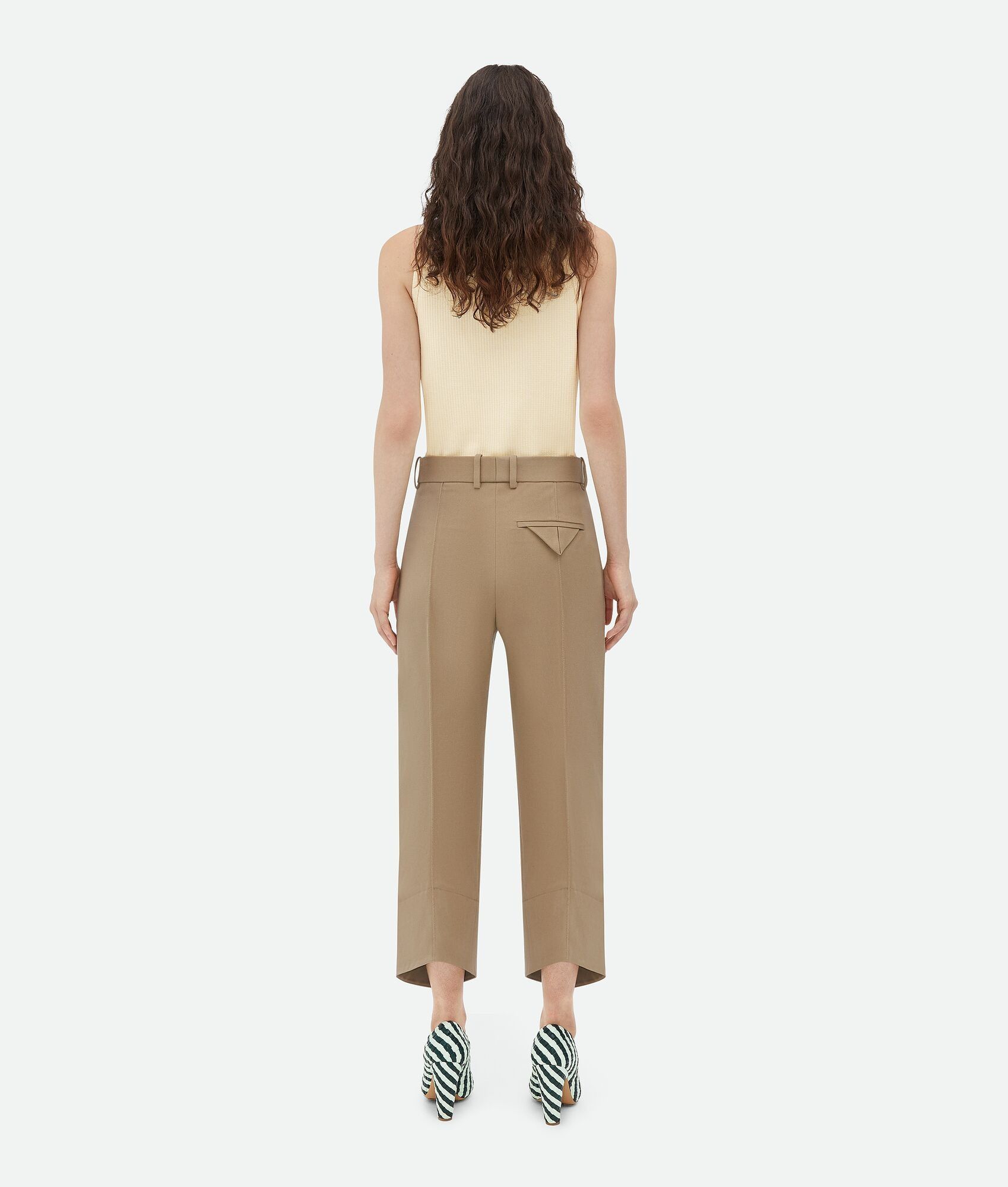 Bottega Veneta o1w1db10925 Curved Cotton Trousers in Beige Size 26" / US 2 / IT 38 - 3 Thumbnail