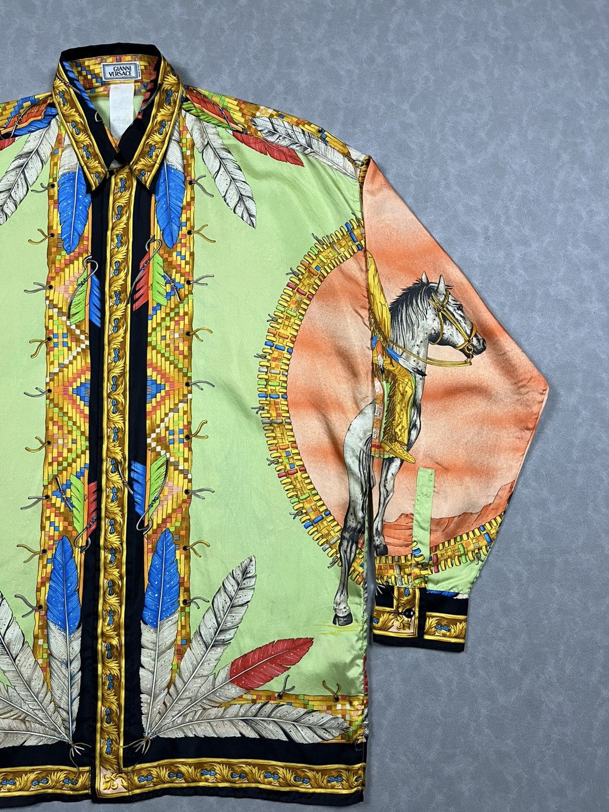 Versace 90s Gianni versace NATIVE AMERICAN silk Size US L / EU 52-54 / 3 - 3 Thumbnail