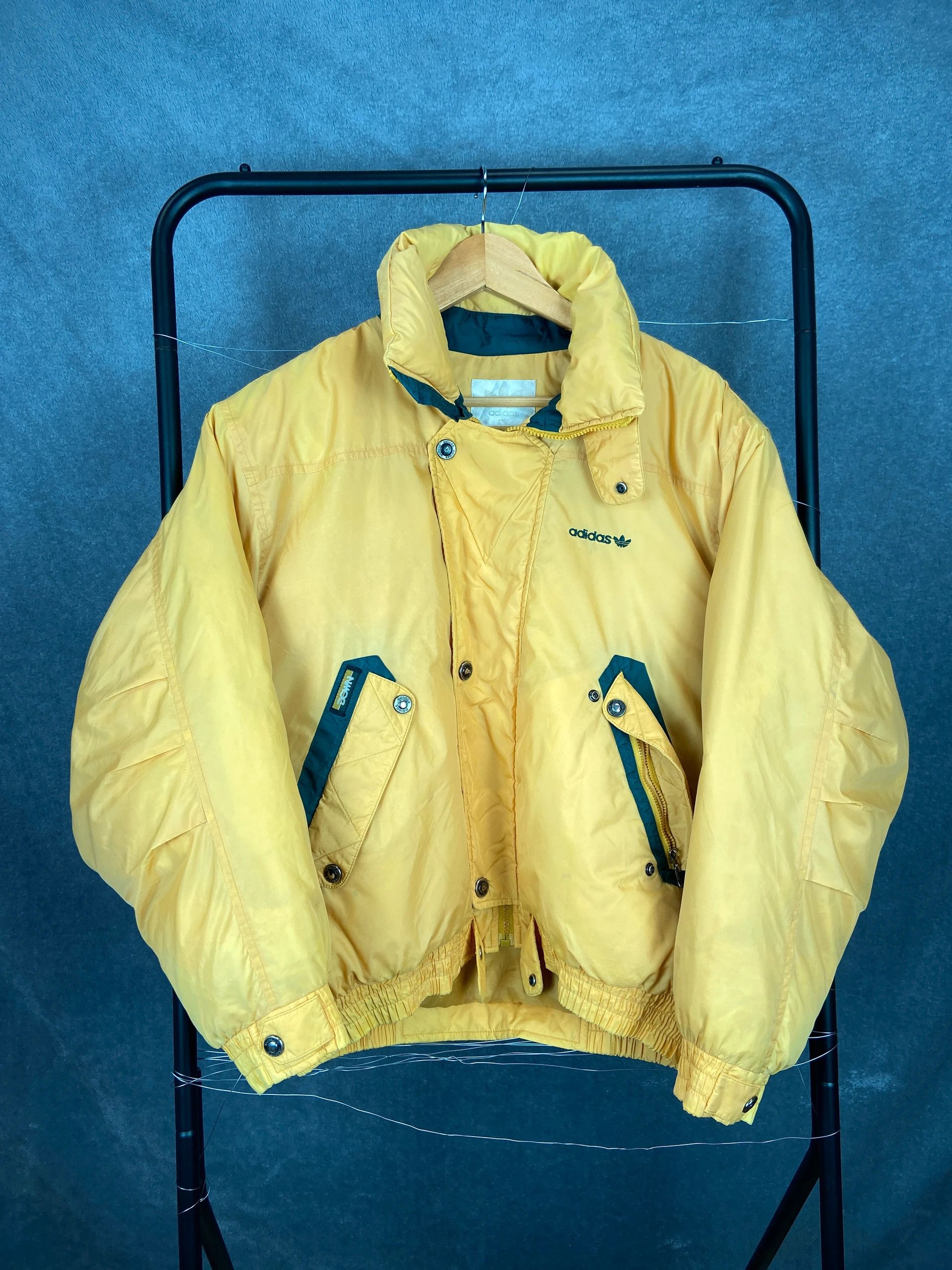 Adidas Adidas Yellow Puffer Jacket M | Vintage 80s Trefoil Size US M / EU 48-50 / 2 - 1 Thumbnail