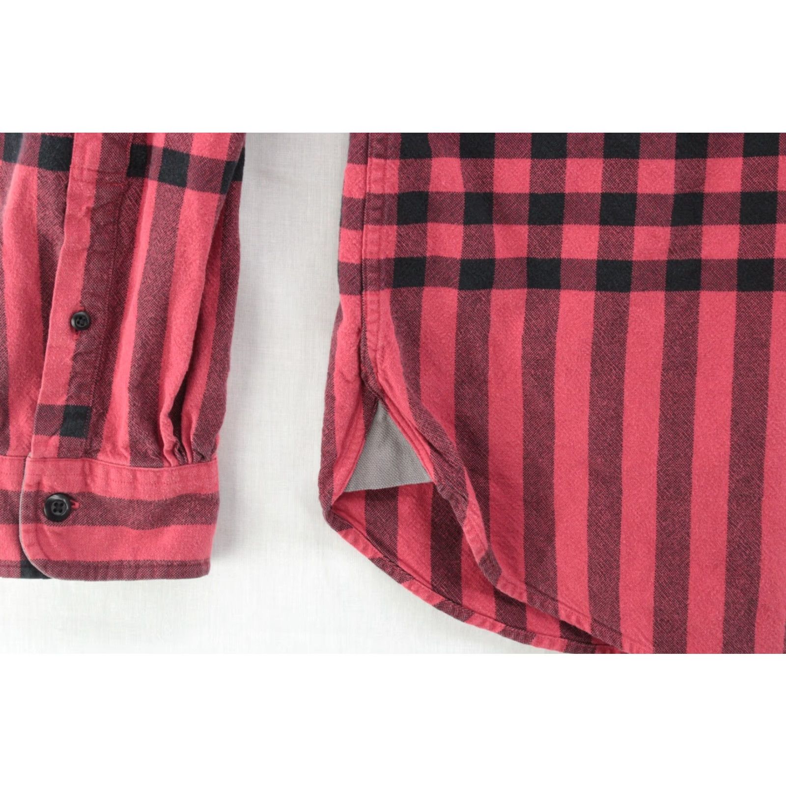 Brooks Brothers VINTAGE Brooks Brothers Buffalo Check Shirt Men’s XL Red Black Long Sleeve Button Down Size US XL / EU 56 / 4 - 3 Thumbnail