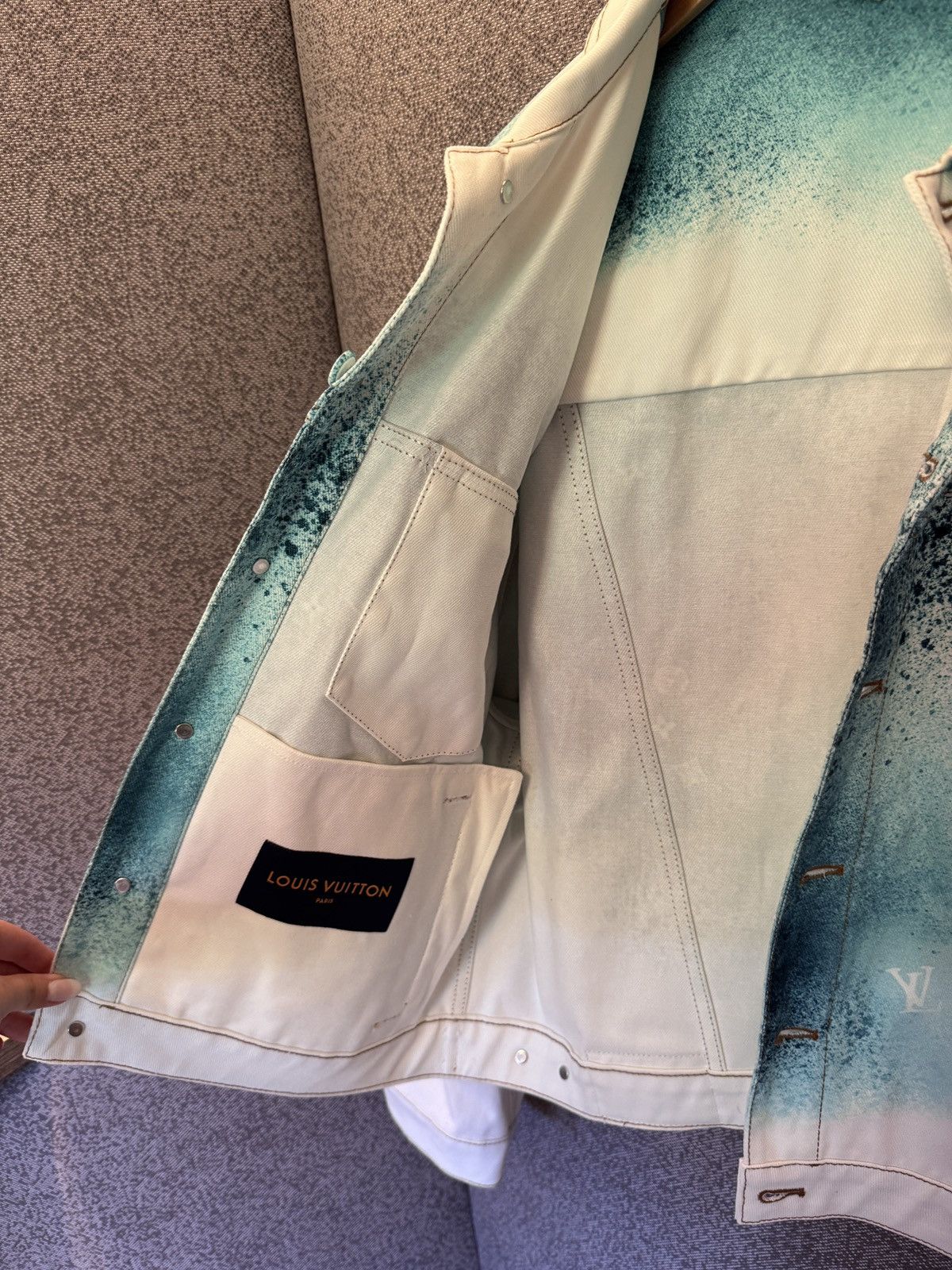 Louis Vuitton Louis Vuitton Spray Denim Jacket Size US M / EU 48-50 / 2 - 4 Thumbnail