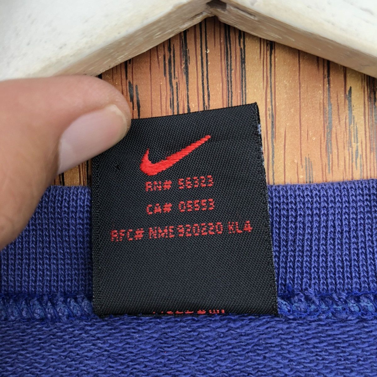 Nike Vintage Nike Swoosh Sweatshirt Size US XL / EU 56 / 4 - 6 Thumbnail