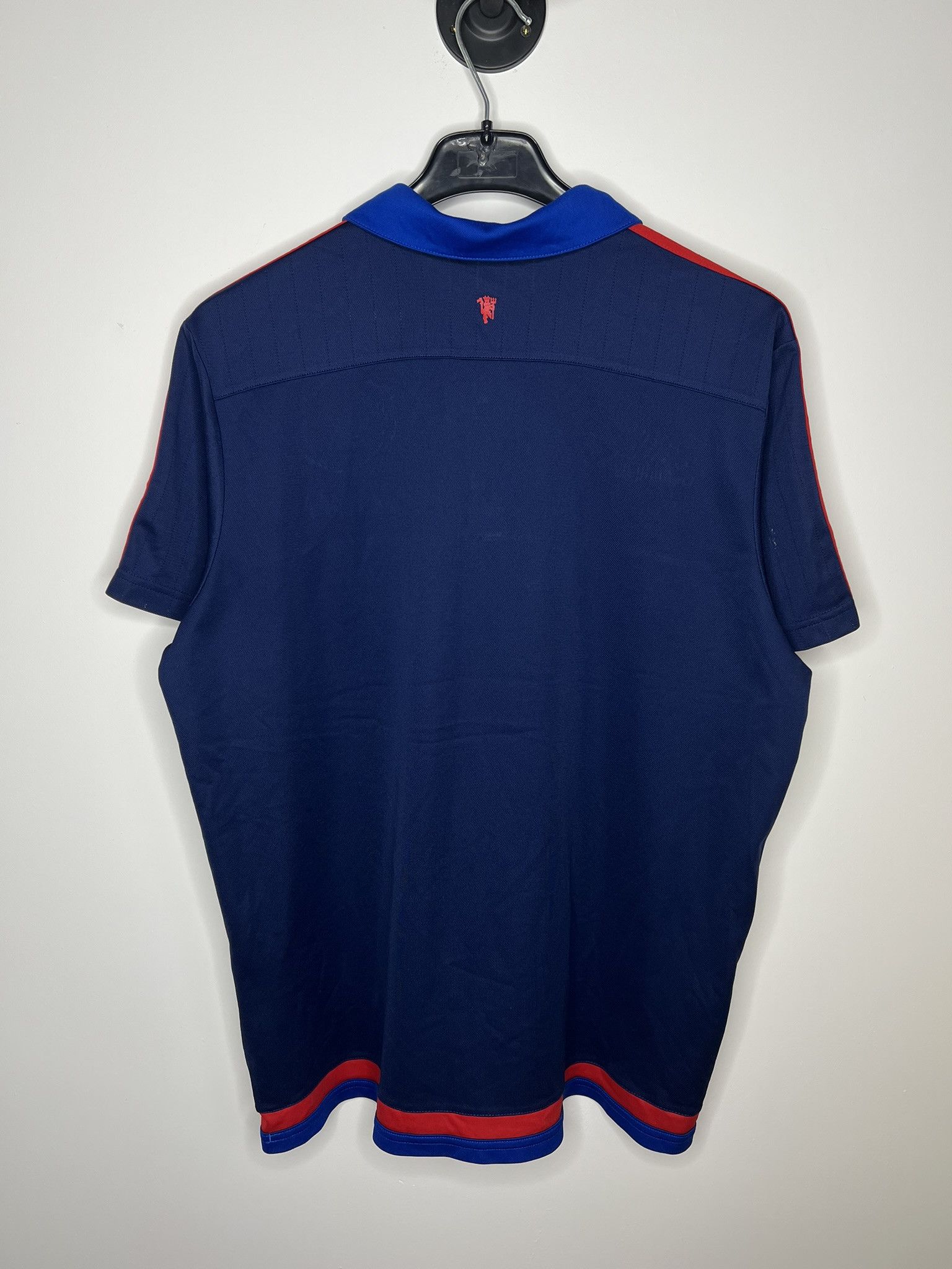 Adidas MANCHESTER UNITED 2015 TRAINING FOOTBALL SHIRT SOCCER JERSEY Size US XL / EU 56 / 4 - 2 Thumbnail
