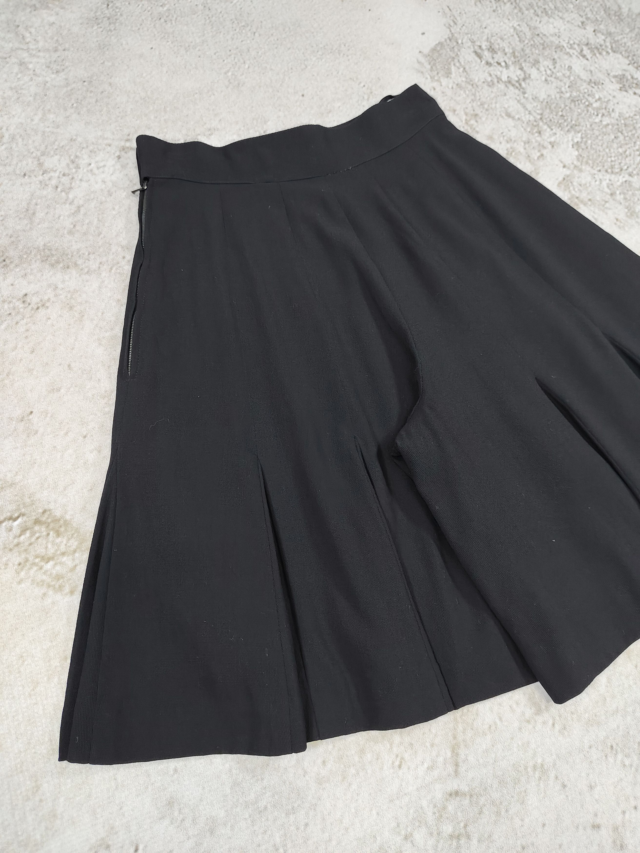 Chanel 90s Chanel Boutique Minimal Wool Pleated Skort Culottes Size 28" / US 6 / IT 42 - 9 Thumbnail