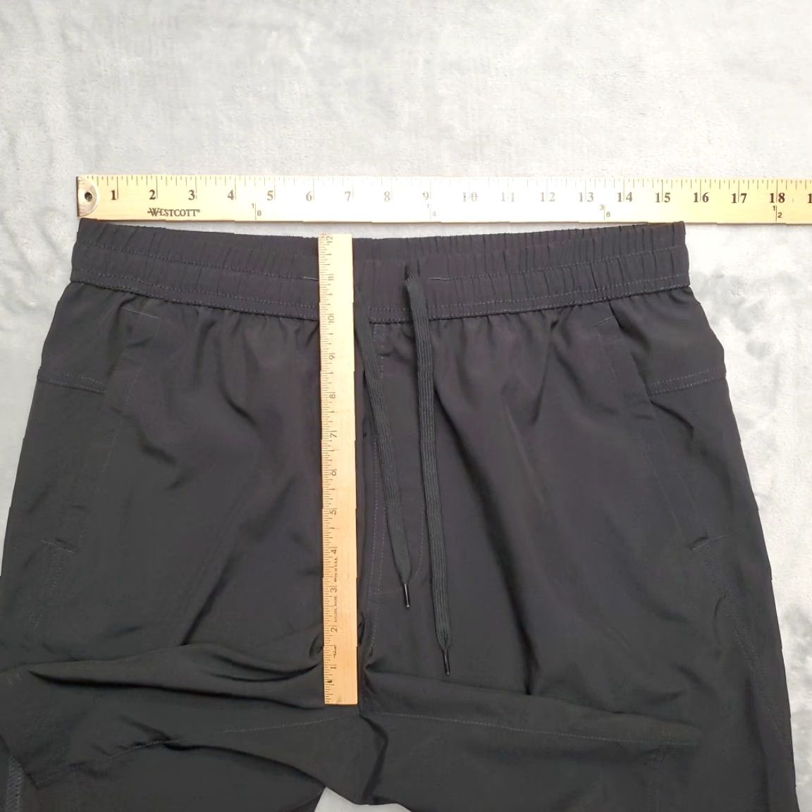 Nike Nike Shorts Men M Black Dri Fit Running Unlined Performance Sport Athleisure Pants Pockets Drawstring Elastic Waist Lightweight Casual Activewear SlM? Size US 31 - 7 Thumbnail