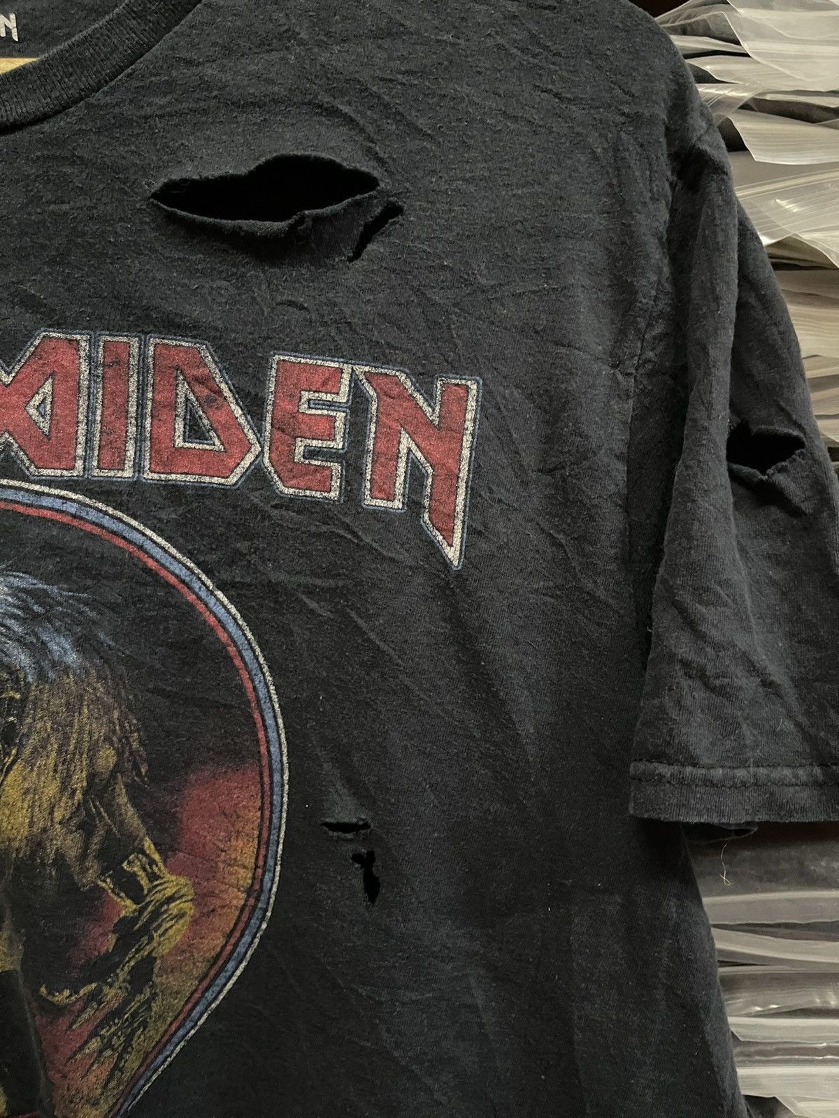 Band Tees Distressed Iron Maiden Crop-Top🔥🔥🔥 Size US L / EU 52-54 / 3 - 5 Thumbnail