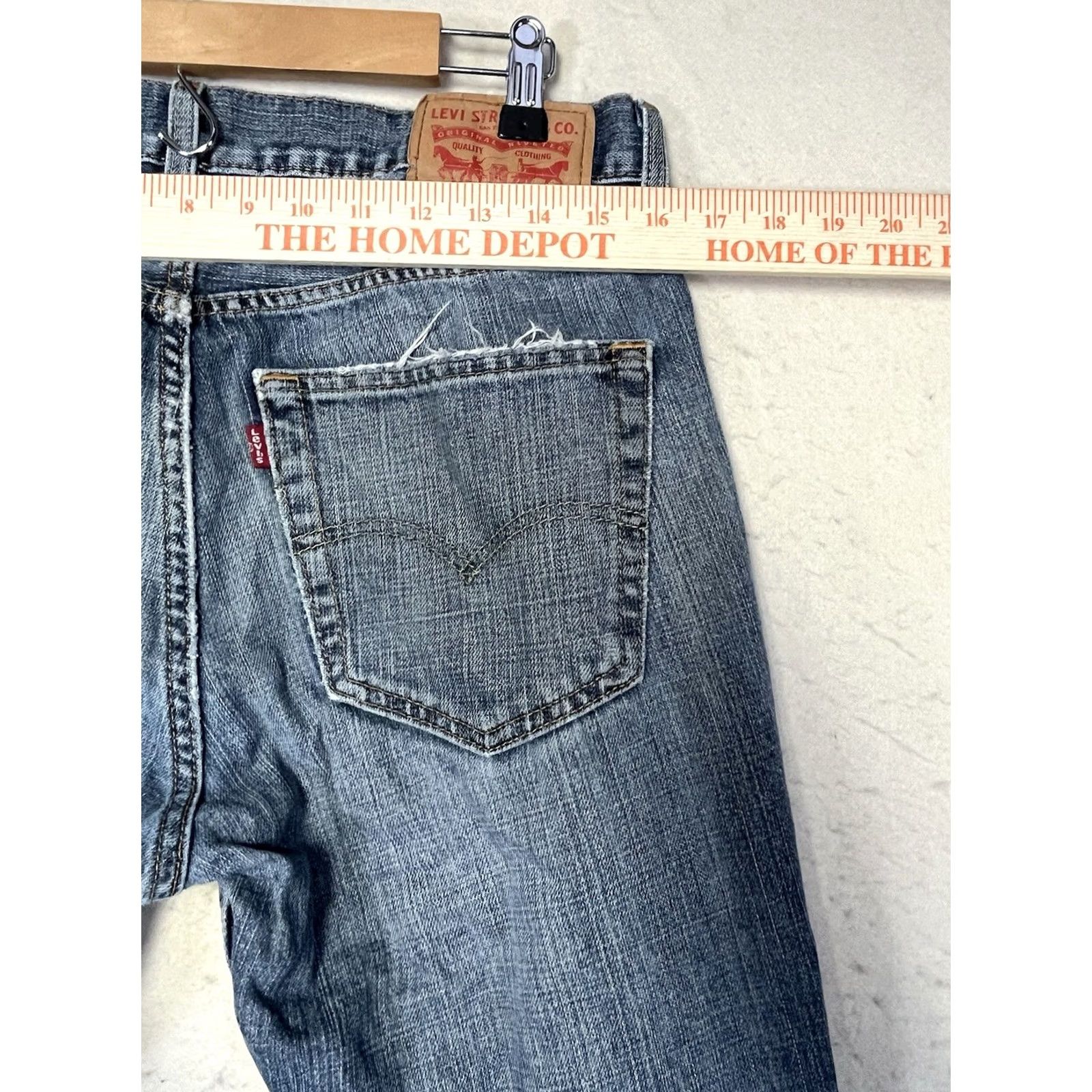 Levi's VINTAGE Levi's 559 Jeans Mens 32 X 30 Washout Relaxed Denim Pants Blue Cotton Denim Straight 30in Inseam Mens Size US 32 / EU 48 - 3 Thumbnail