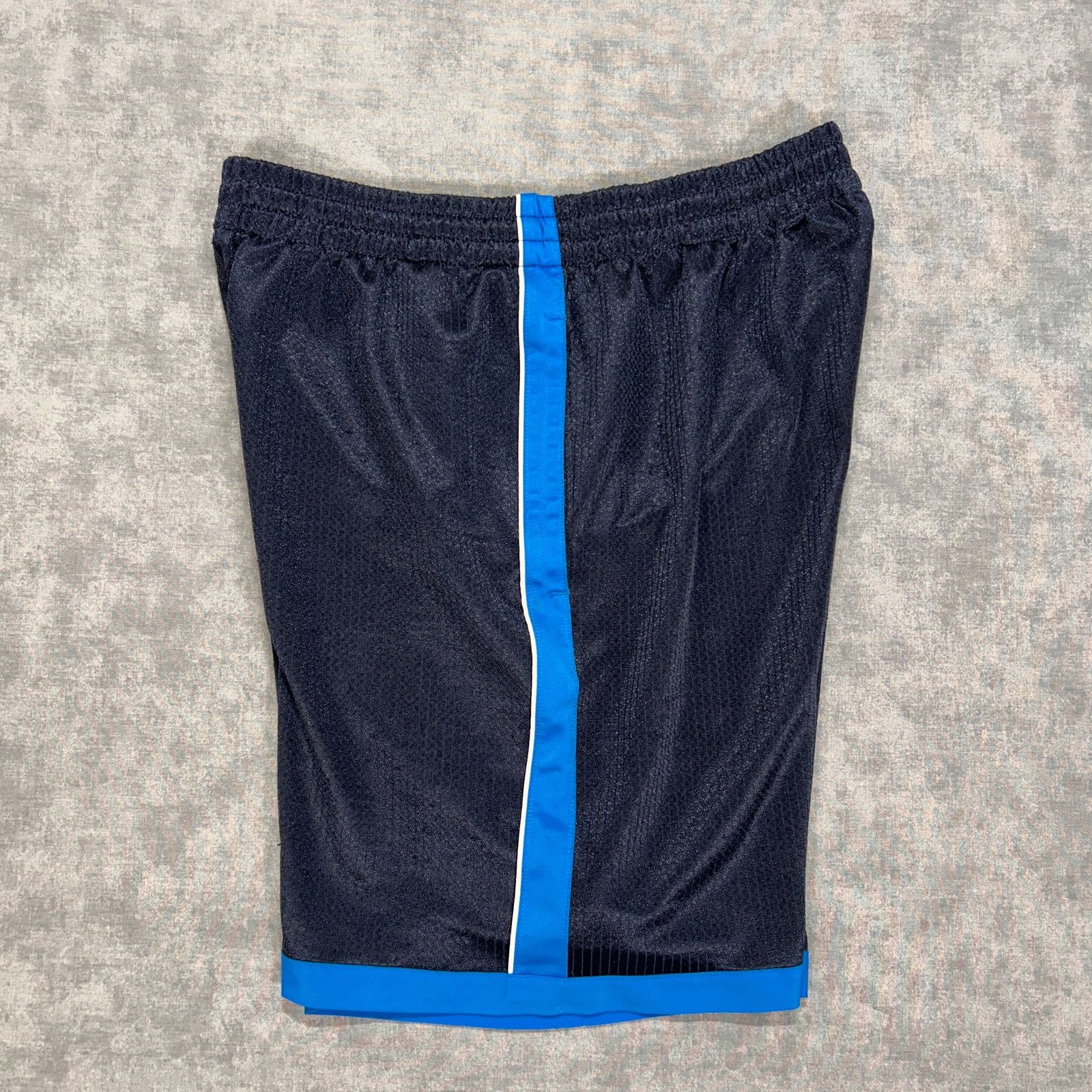 Spalding VTG Y2K Spalding streetwear sportswear bball shorts mens M Size US 31 - 3 Thumbnail