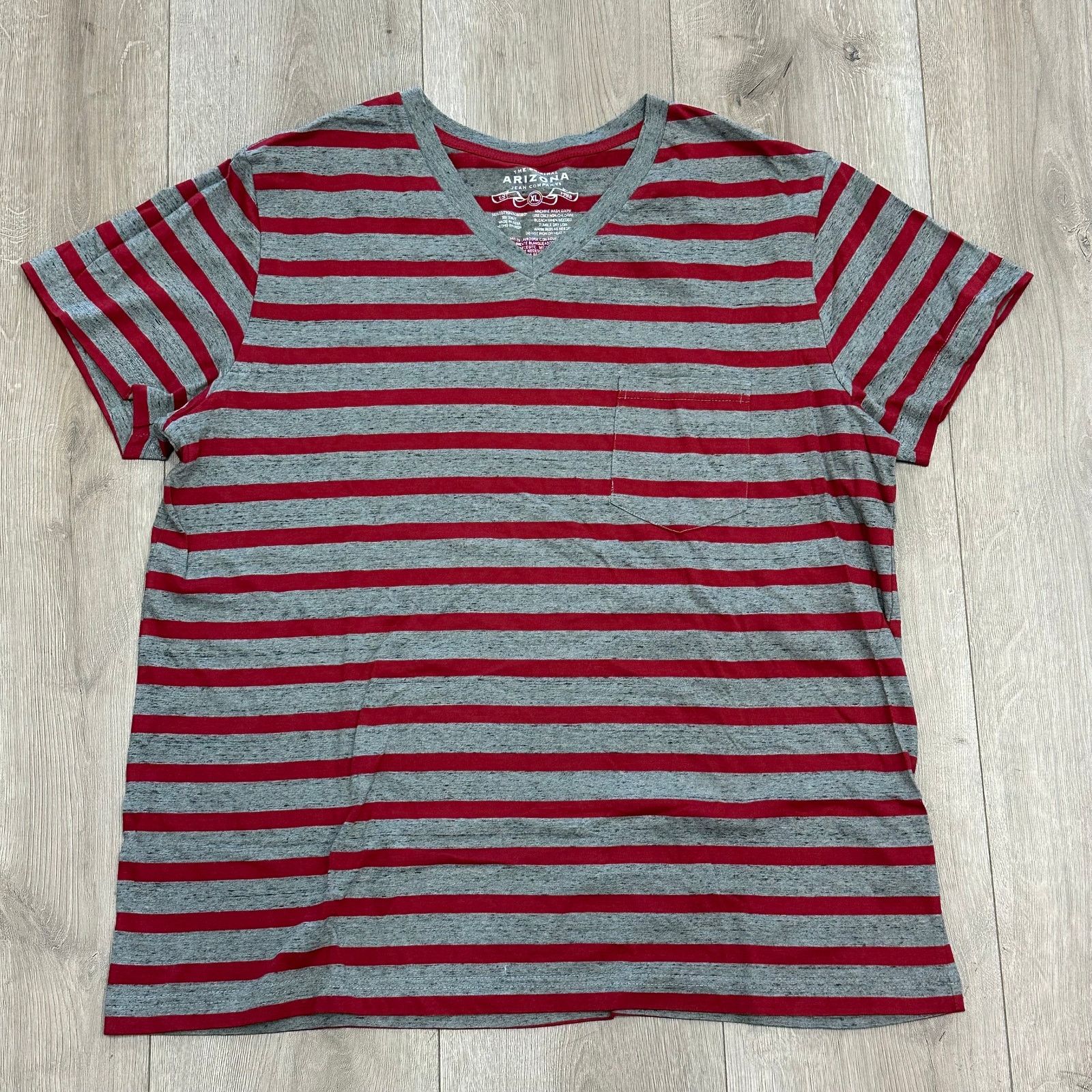 Arizona Jean Co. Arizona Jean Company striped V-neck T Shirt Tee Red Gray XL Size US XL / EU 56 / 4 - 1 Thumbnail