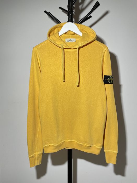 Yellow stone island discount hoodie