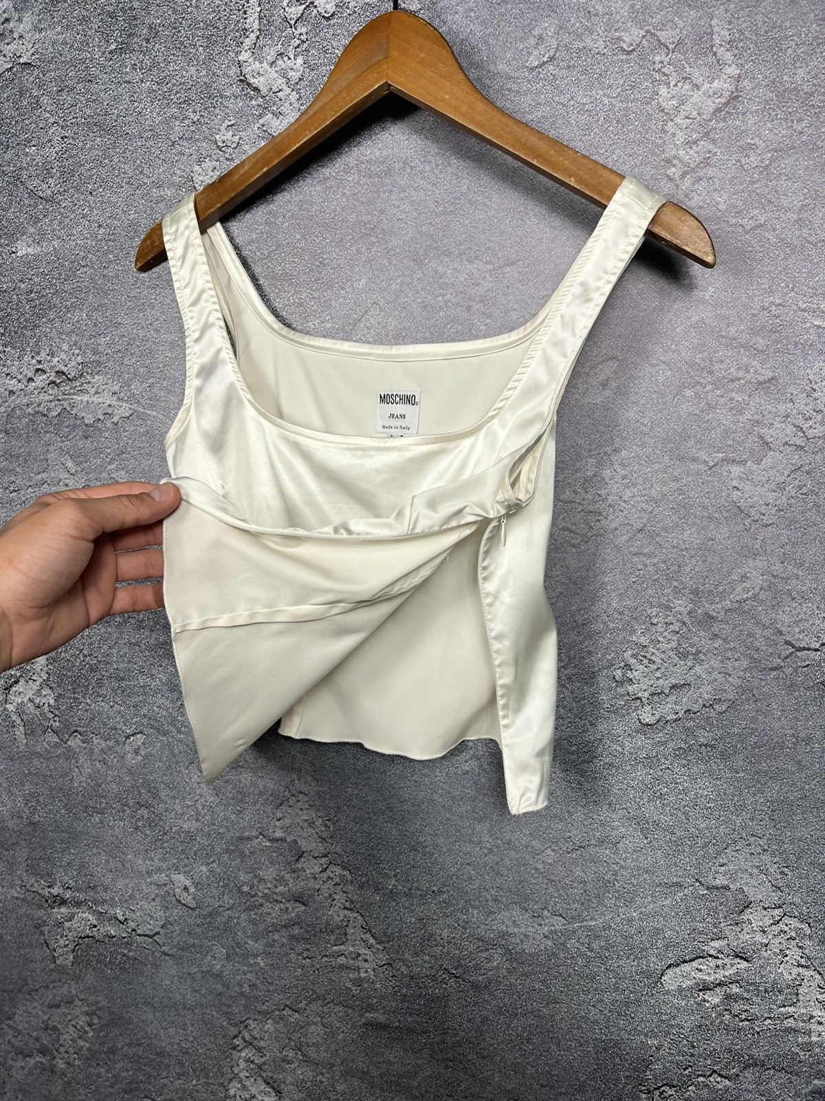 Moschino Vintage Moschino Jeans Viscose Satin Tank Top Sleeveless Size L / US 10 / IT 46 - 6 Thumbnail
