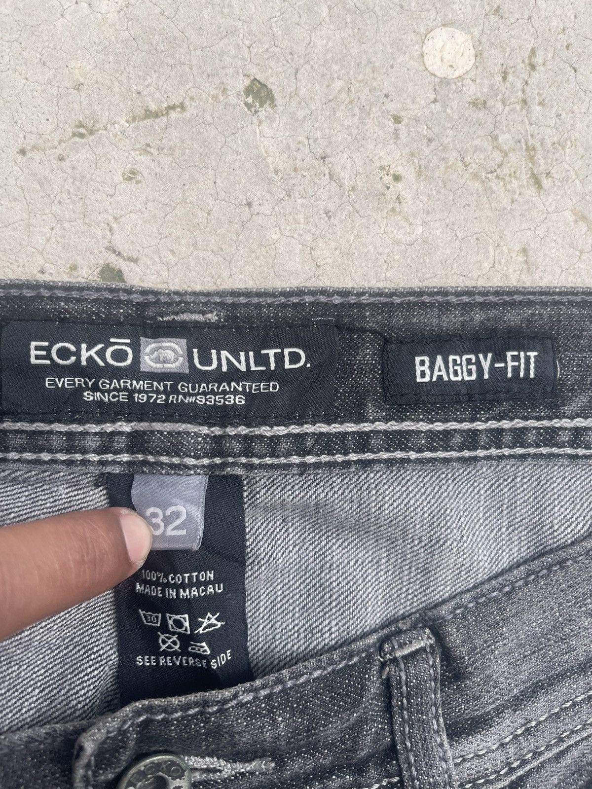 Vintage Ecko Baggy Fit Jeans s12