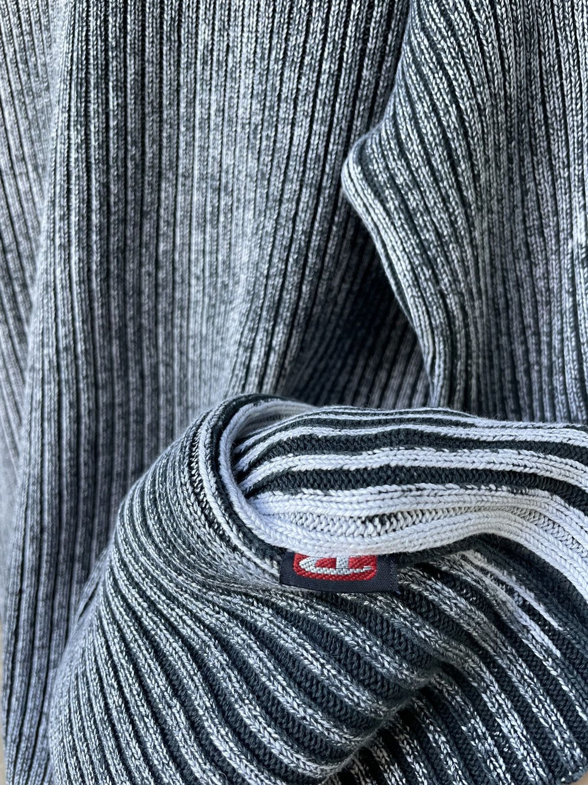 Diesel Diesel Ribbed Knit Sweater Vintage Size US XL / EU 56 / 4 - 11 Thumbnail