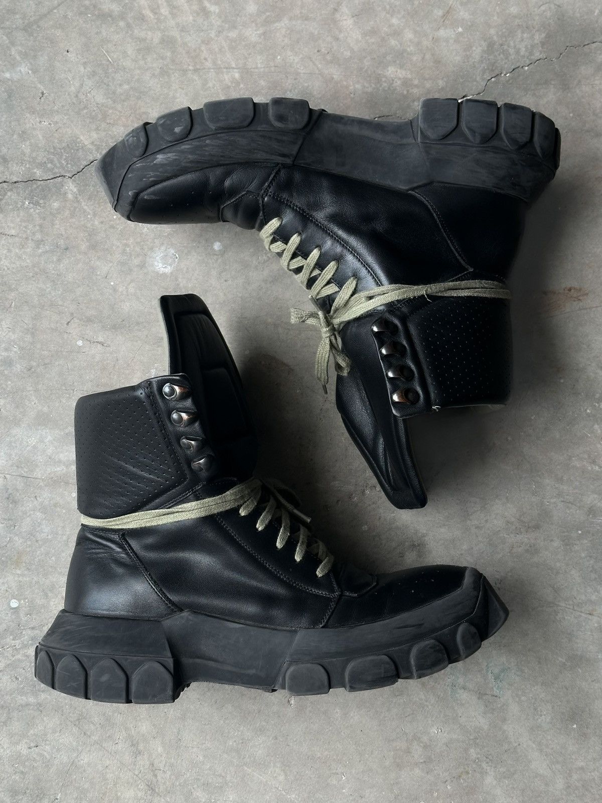 Rick Owens Rick Owens Tractor Boots Size US 8 / EU 41 - 1 Thumbnail