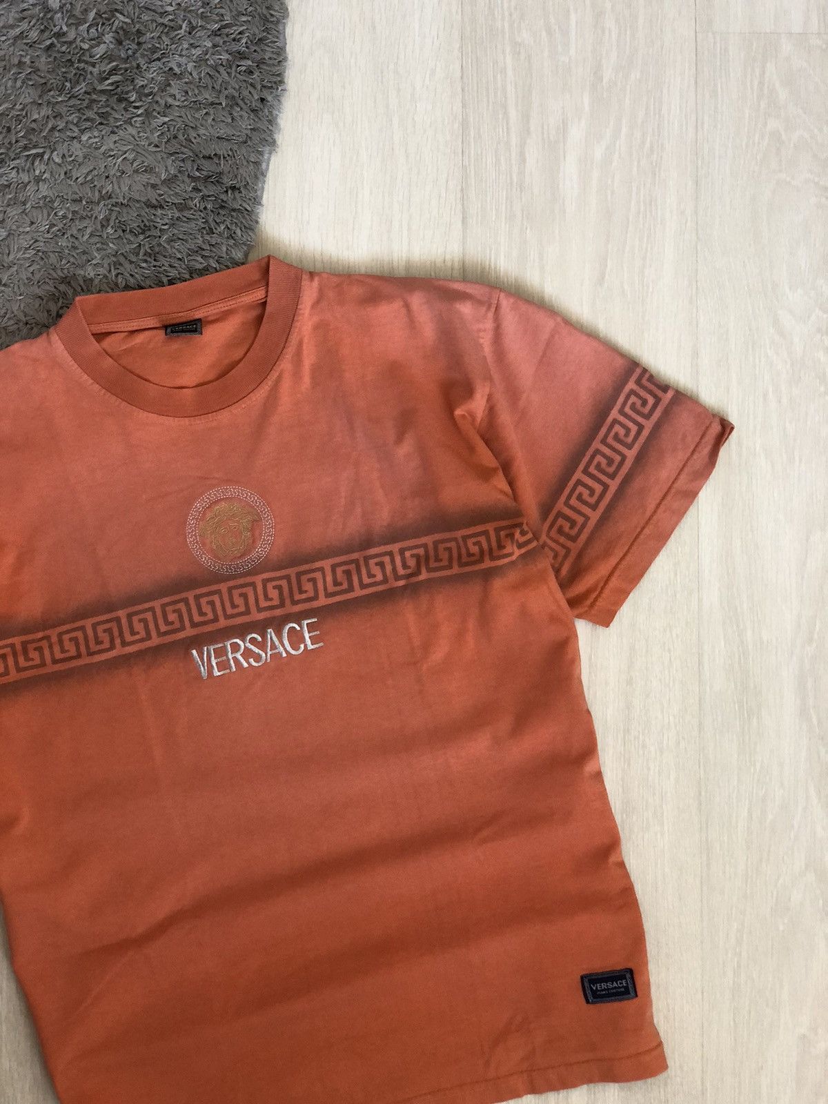 Versace Jeans Couture × Vintage Vintage Versace Jeans Couture Big Logo T Shirt Size US L / EU 52-54 / 3 - 2 Thumbnail