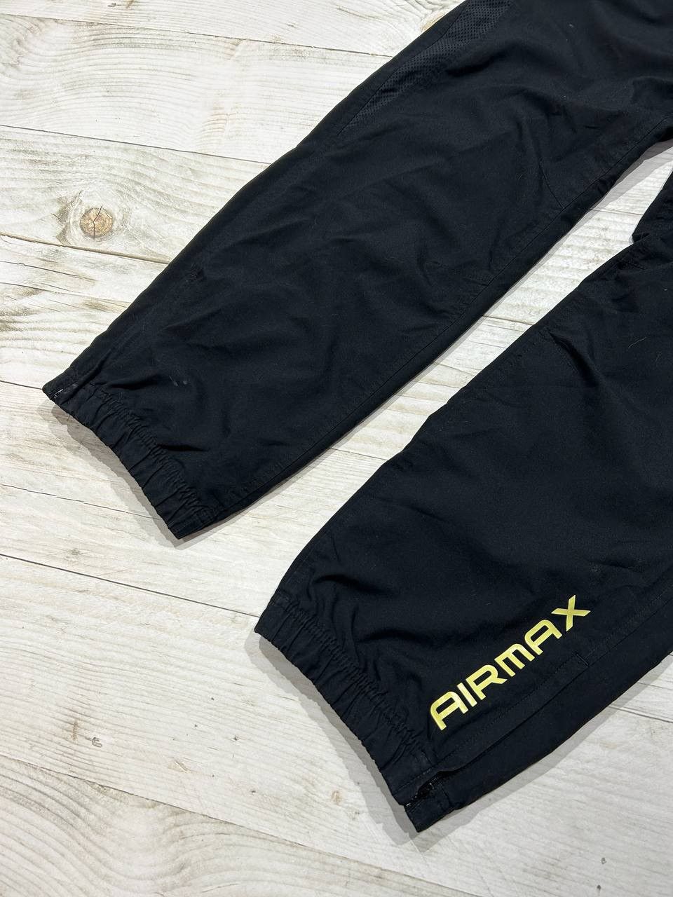 Nike Vintage Nike Air Max Track Pants 00s Nylon Big Logo Swoosh Size US 30 / EU 46 - 11 Thumbnail