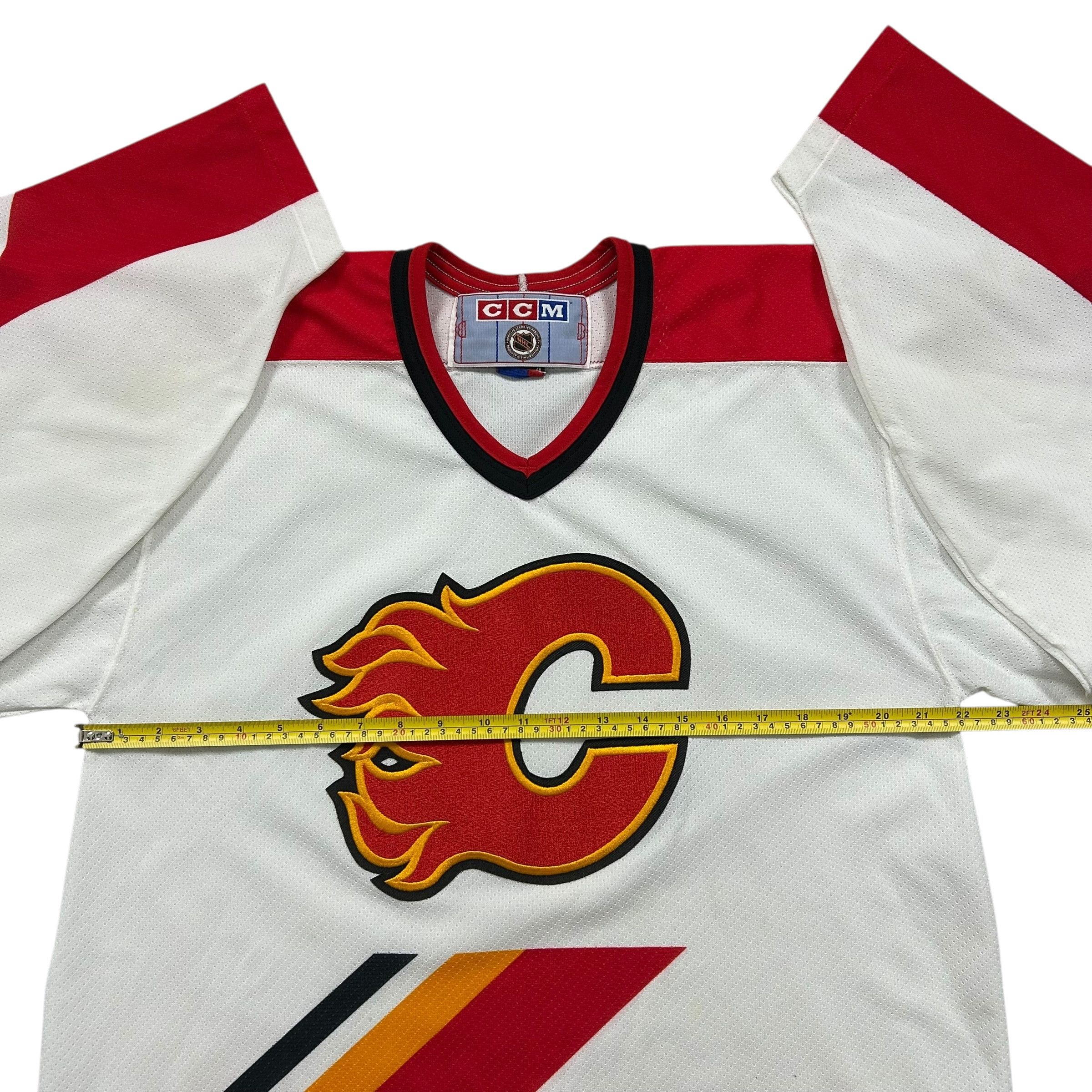 NHL VTG 90s CALGARY FLAMES CCM AIR-KNIT HOCKEY JERSEY SIZE M Size US M / EU 48-50 / 2 - 10 Thumbnail