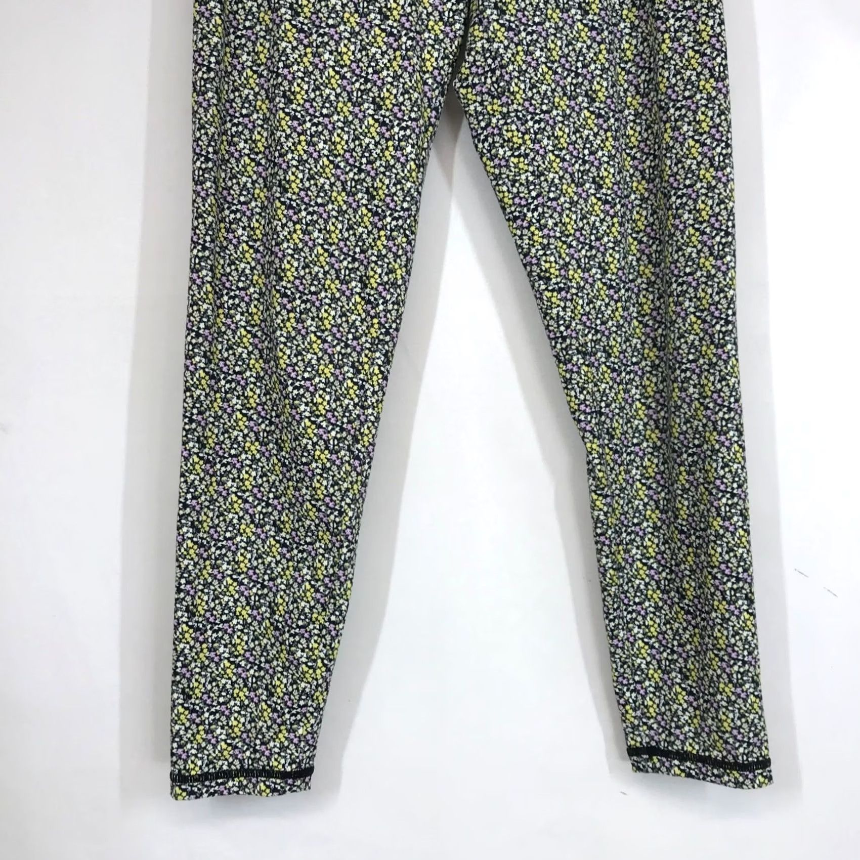 Adam Selman ADAM SELMAN WOMEN'S MEDIUM SPORT LEGGINGS MULTICOLOR FLORAL Size 32" / US 10 / IT 46 - 3 Thumbnail