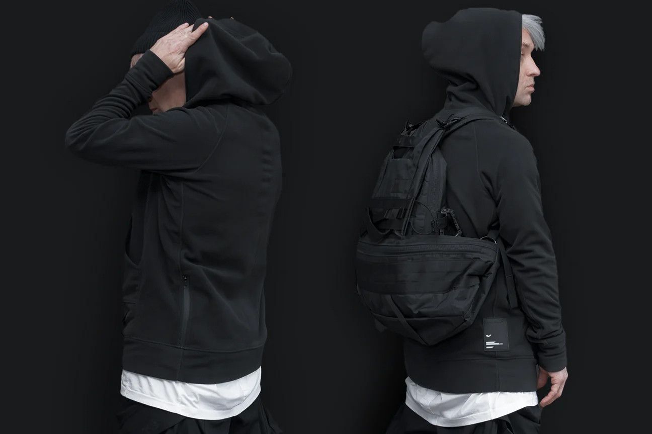 AOKU ΛOKU YUGU̶RE HOODIE Size US L / EU 52-54 / 3 - 2 Thumbnail