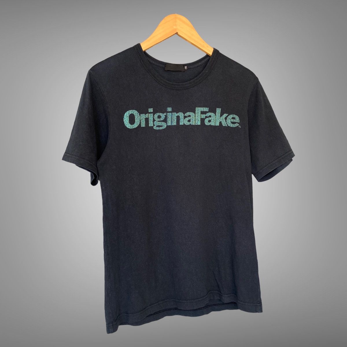 Original Fake 📢SENDOFFER📢 OriginalFake Spell Out Logo Tee Size US M / EU 48-50 / 2 - 2 Thumbnail