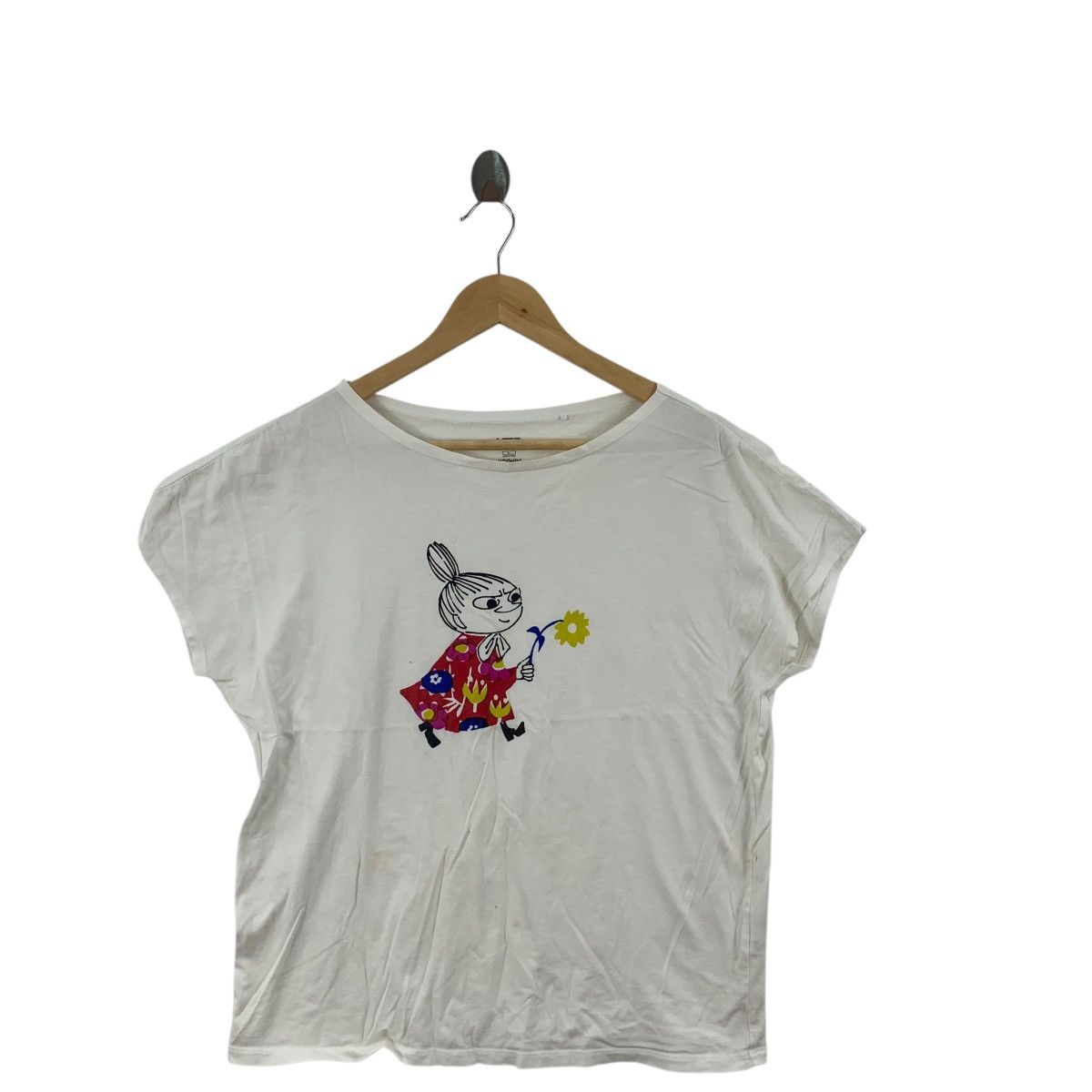 Uniqlo UNIQLO x MOOMIN SNUFKIN Little My Its Coming Tee Shirt Anime Size L / US 10 / IT 46 - 4 Thumbnail