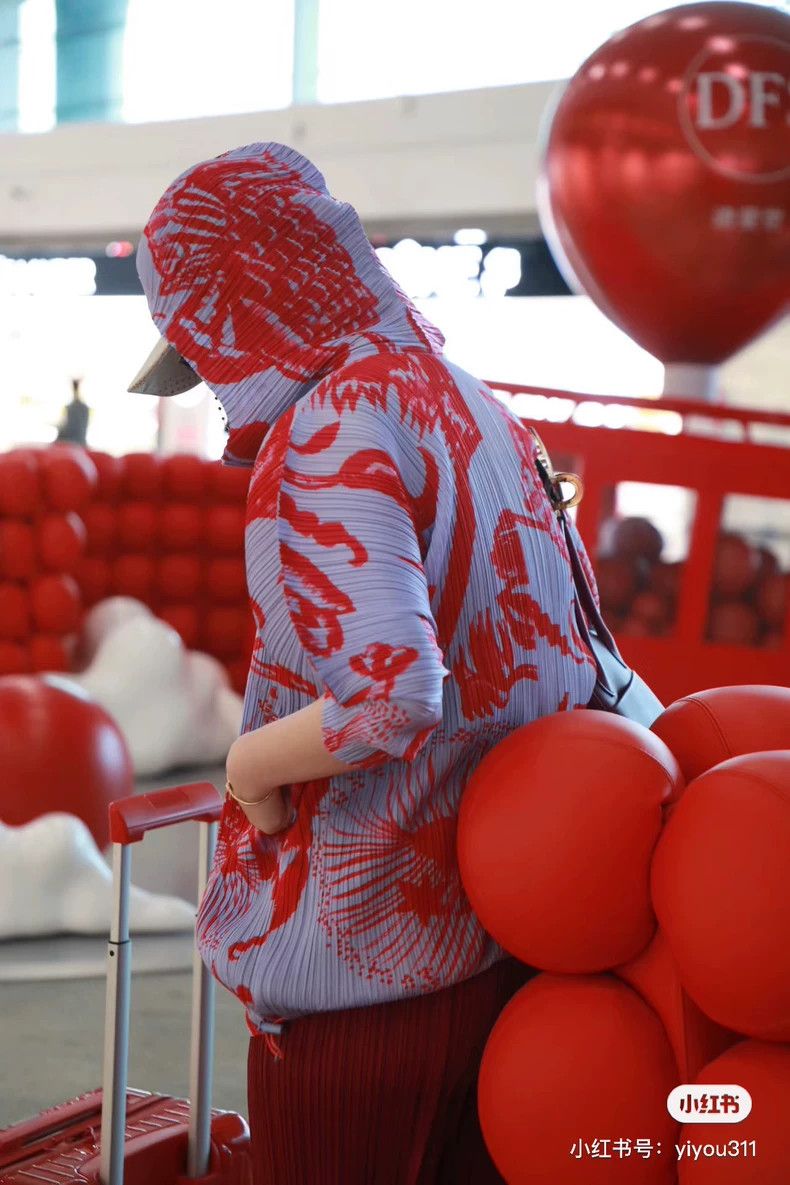 Other Issey Miyake size:5 Red courtyard taffeta cardigan coat Size L / US 10 / IT 46 - 5 Thumbnail