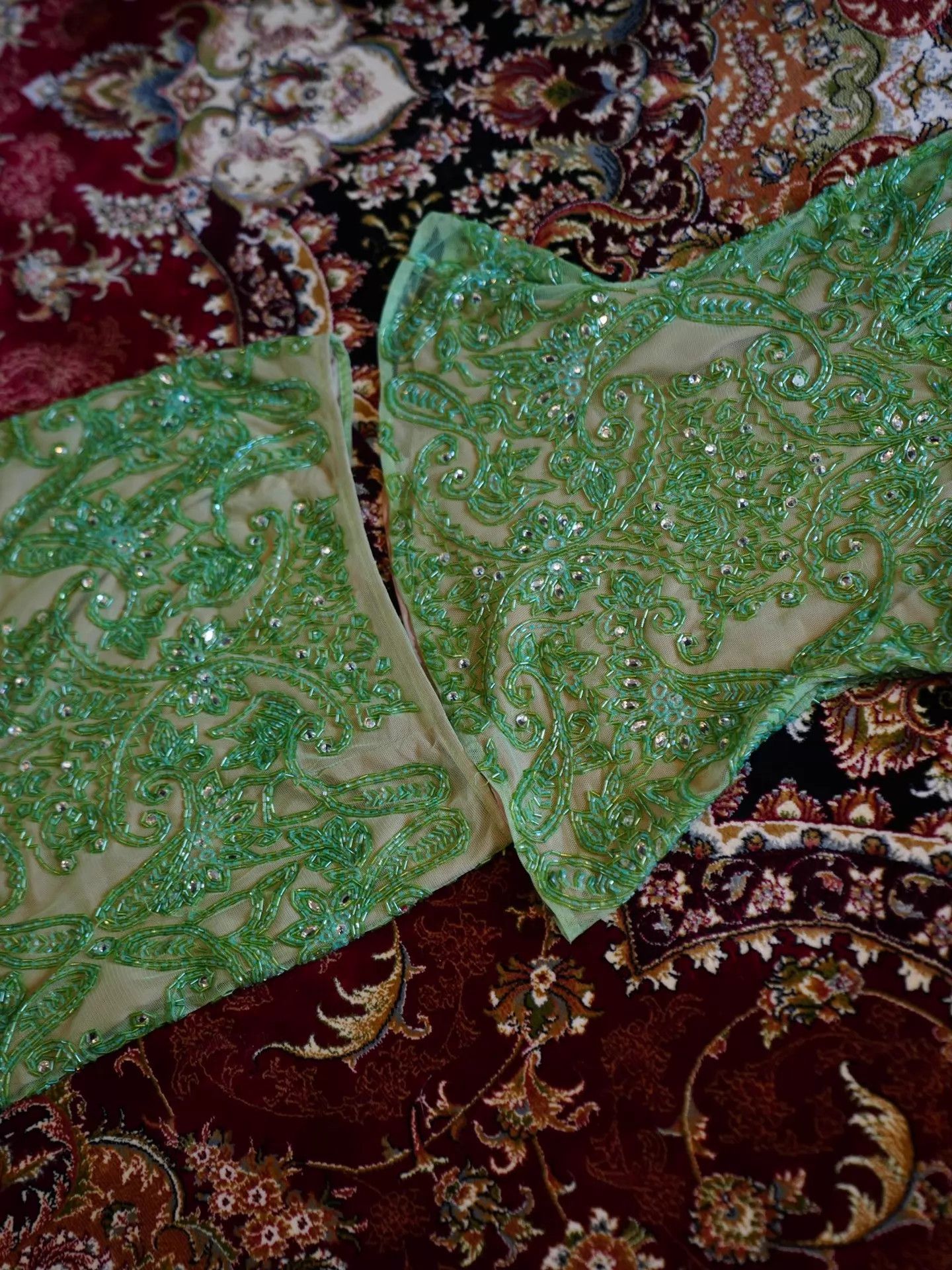 Other Vintage USA Green Silk Organza Hand Beaded Top & Skirt Set Size M / US 6-8 / IT 42-44 - 5 Thumbnail
