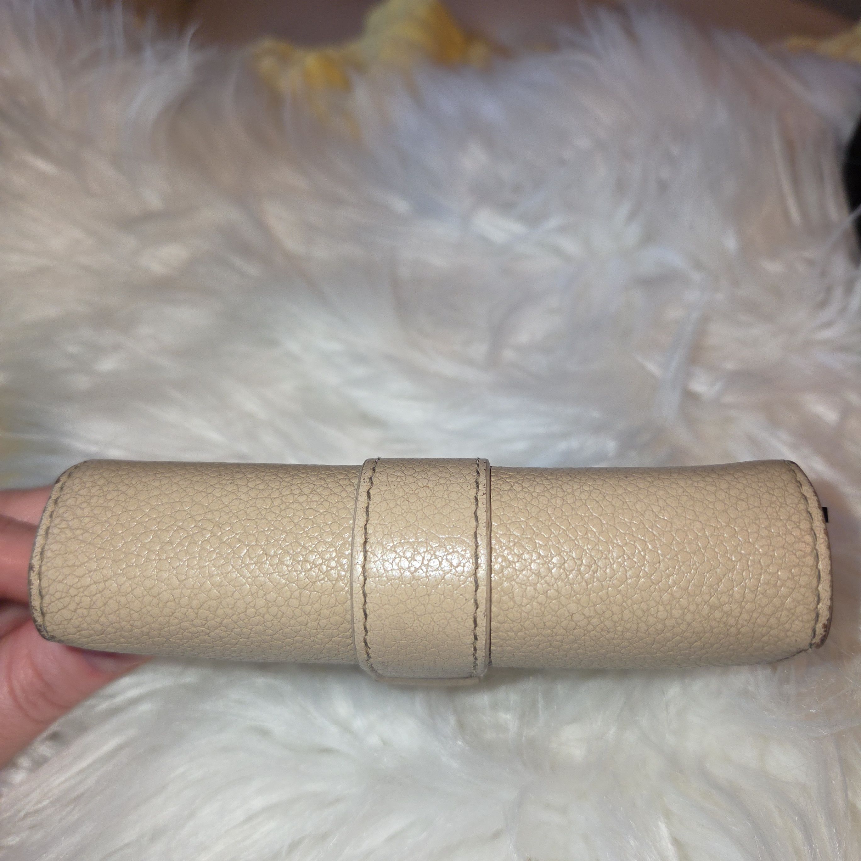 Yves Saint Laurent Saint Laurent (YSL) Grain De Poudre Compact Fold Wallet Size ONE SIZE - 11 Thumbnail