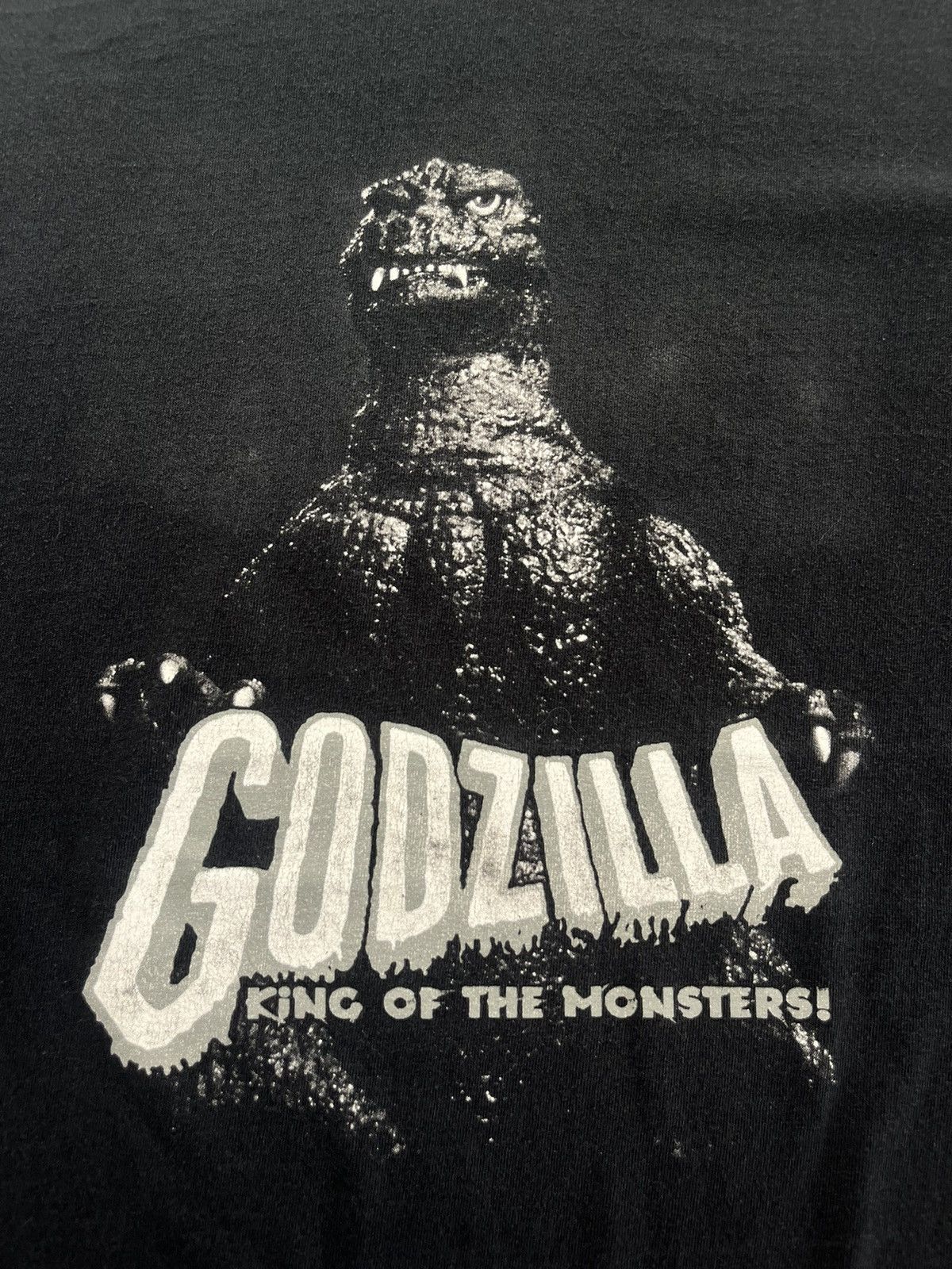 Vintage Vintage GODZILLA King of The Monsters! 2010’s T-shirt Size US L / EU 52-54 / 3 - 5 Thumbnail