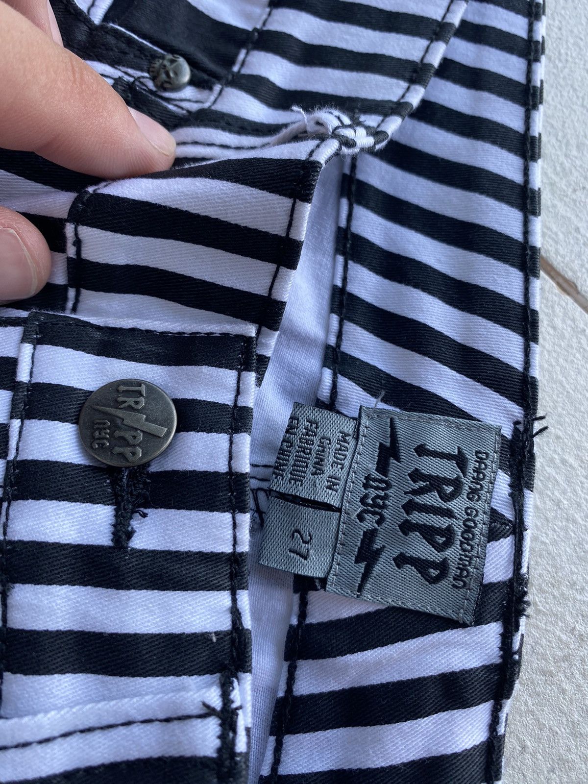 Tripp NYC 🔗Gothic Punk Opium Tripp NYC Black&White Wednesday Pants Size 27" / US 4 / IT 40 - 6 Thumbnail