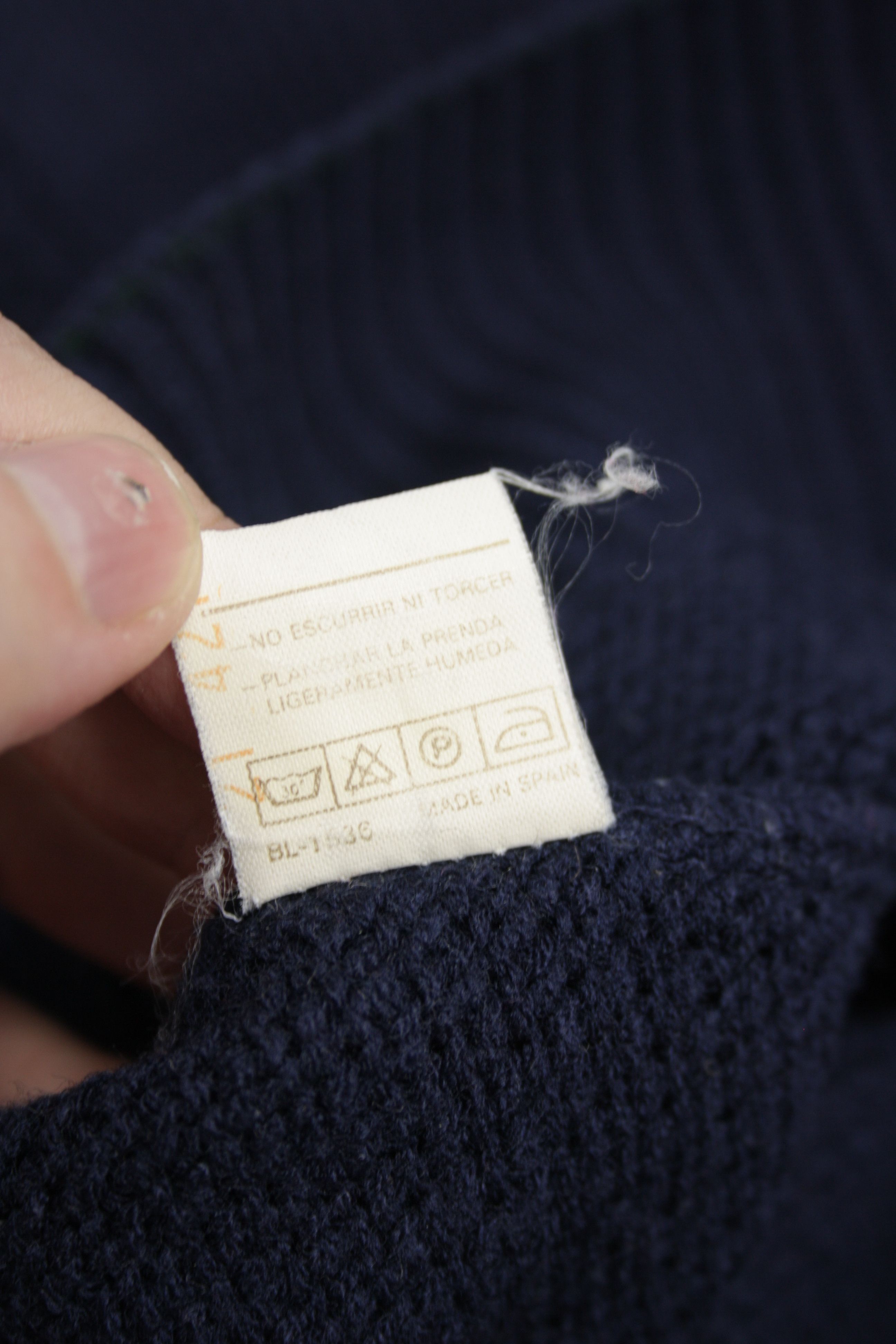 Burberry × Vintage Burberrys 90s Vintage Sailor Naval Knitted Pullover Sweater Size L / US 10 / IT 46 - 9 Thumbnail