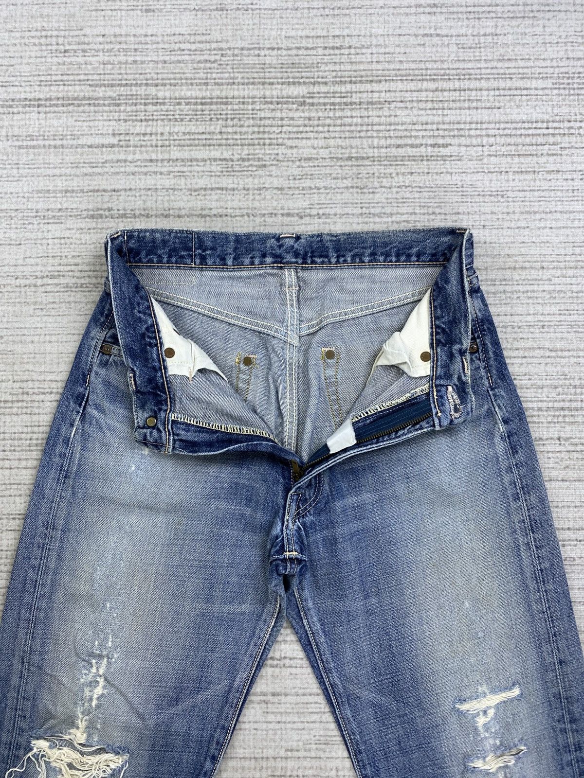Avirex Vintage Avirex Distressed Denim Jeans Size US 28 / EU 44 - 9 Thumbnail