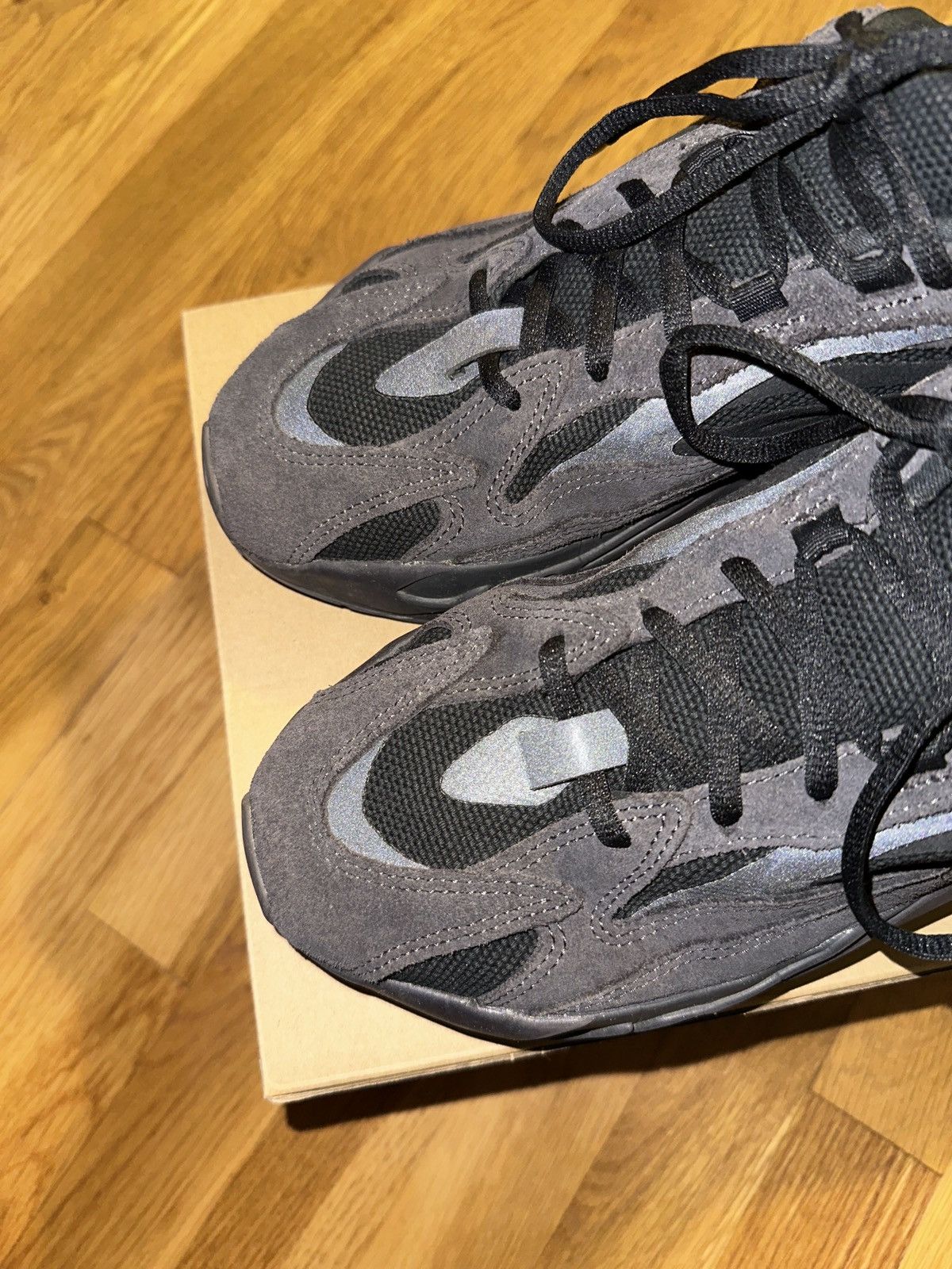 Adidas × Yeezy Yeezy boost 700 vanta Size US 9 / EU 42 - 5 Thumbnail