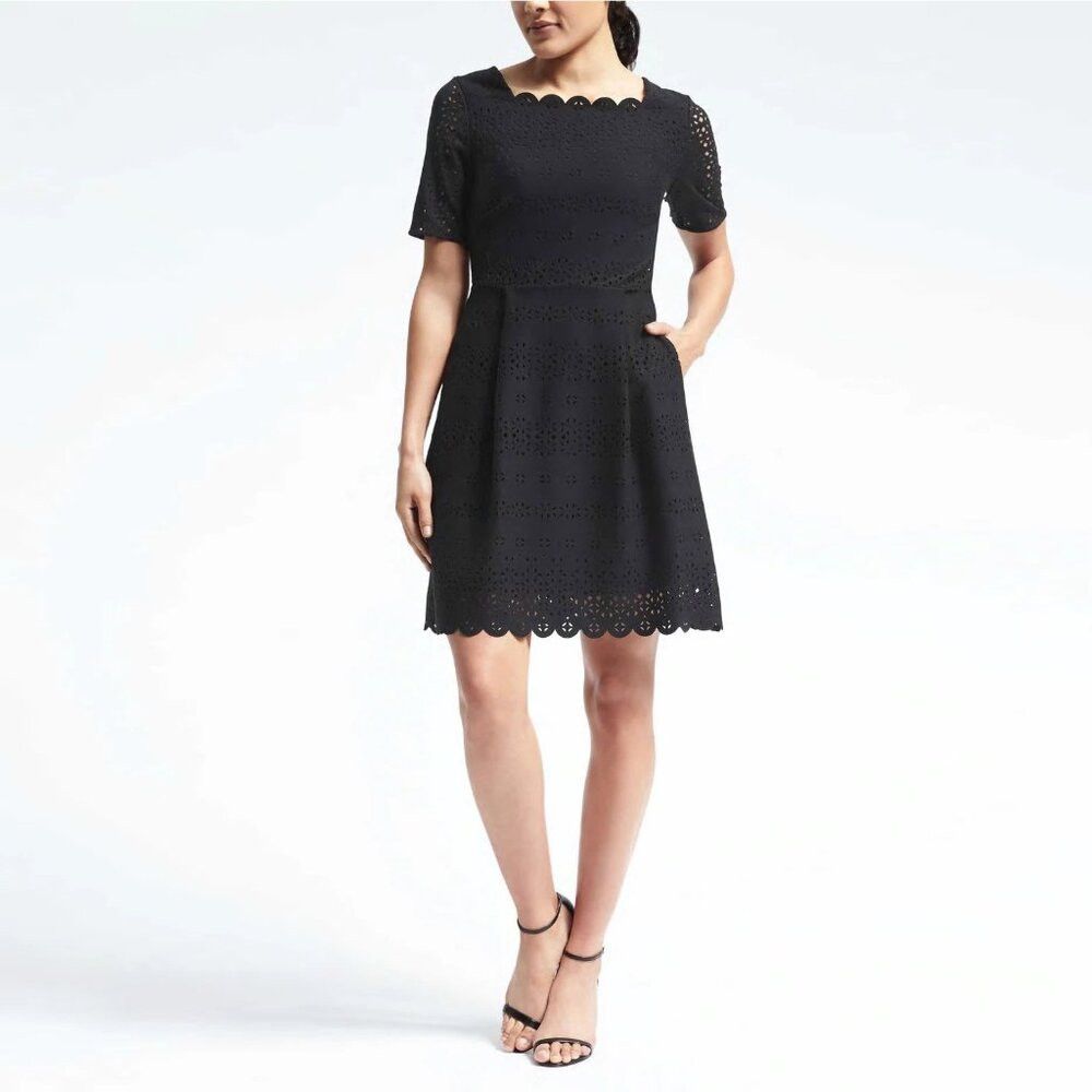 Banana Republic NWT New $138 Banana Republic Laser Cut Black Mini Dress Siz Size XS / US 0-2 / IT 36-38 - 1 Thumbnail