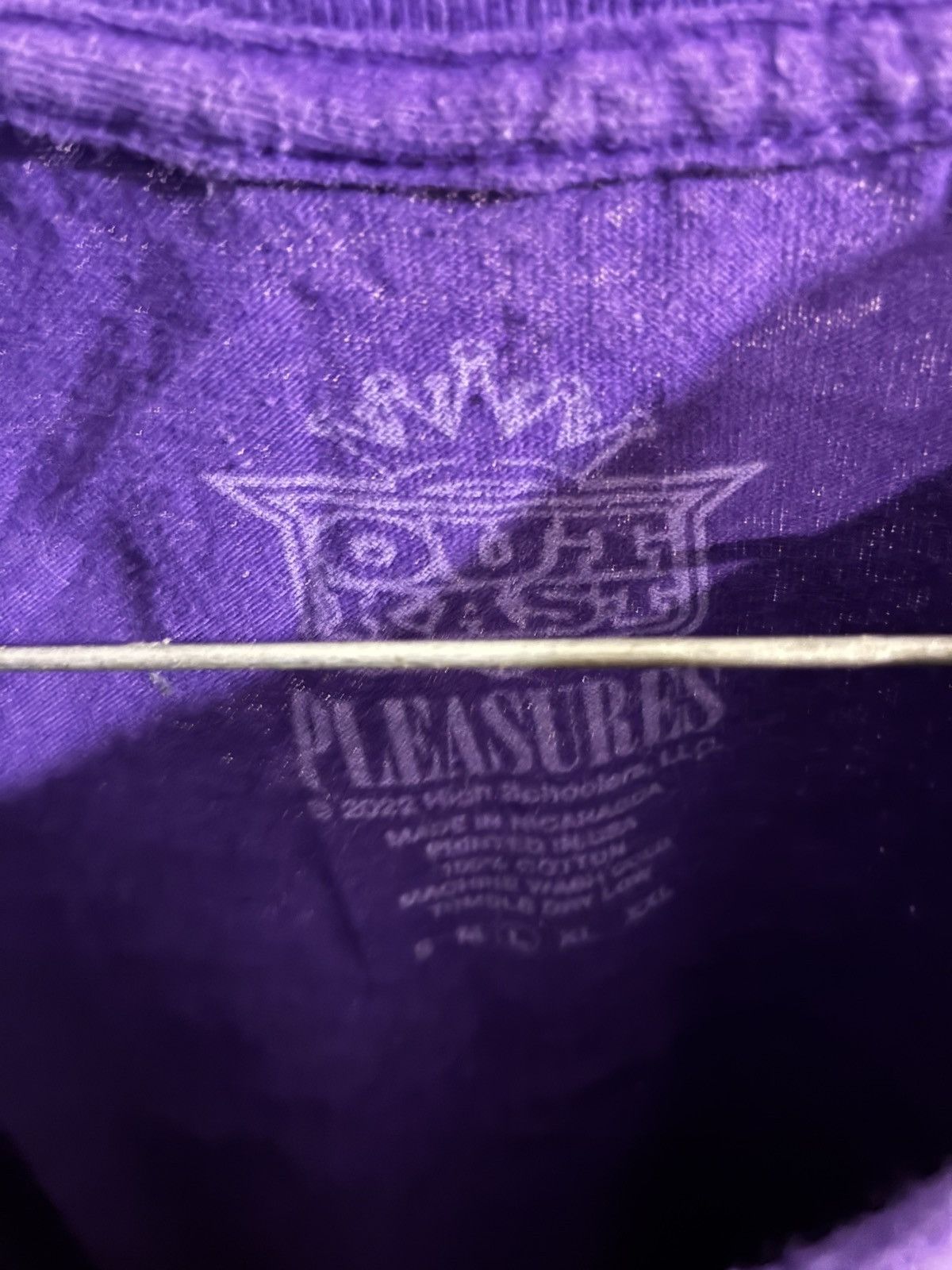 Outkast × Pleasures Pleasures x Outkast Tee Size US L / EU 52-54 / 3 - 4 Thumbnail