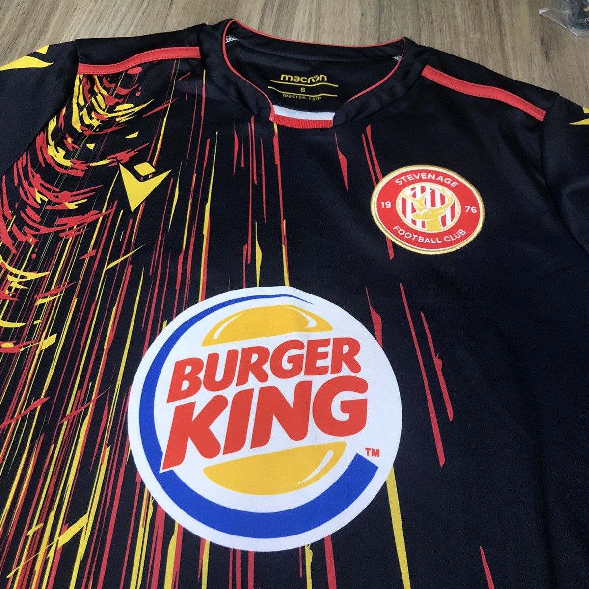 Macron Stevenage fc 19/20 away jersey Size US S / EU 44-46 / 1 - 3 Thumbnail
