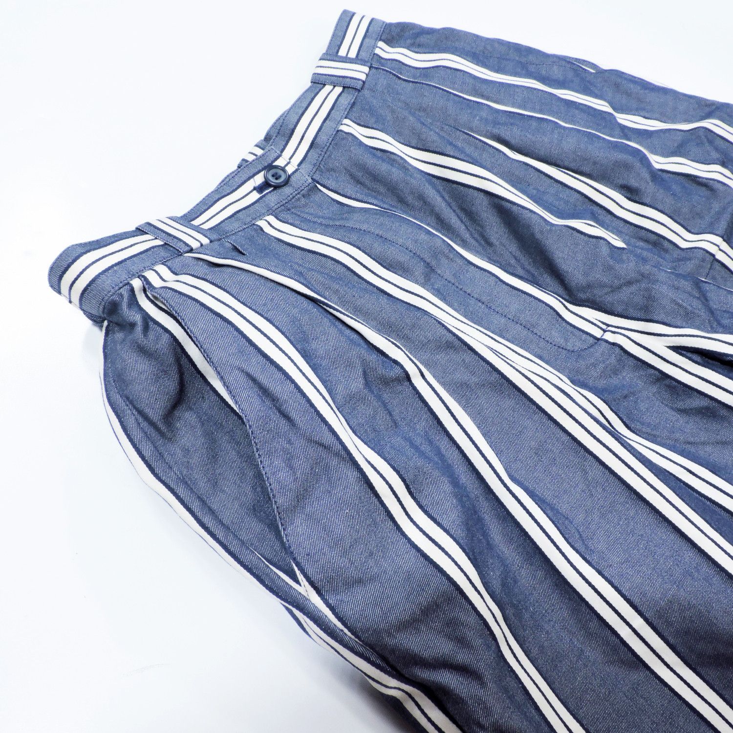 Christian Dior Monsieur CHRISTIAN DIOR SPORT STRIPED SHORT PANTS Size 27" / US 4 / IT 40 - 9 Thumbnail
