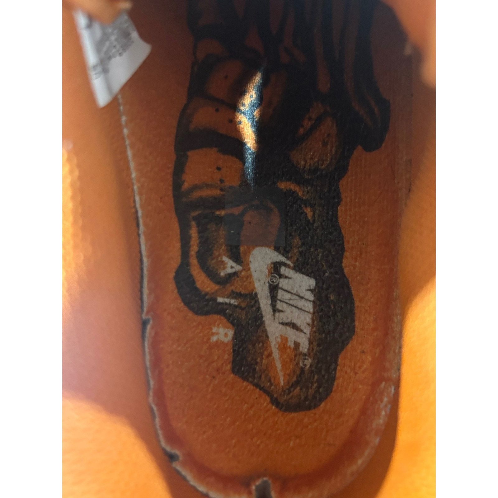 Nike NIKE AF1 LOW ORANGE SKELETON HALLOWEEN 2020 SIZE 11 PREOWNED Size US 11 / EU 44 - 6 Thumbnail