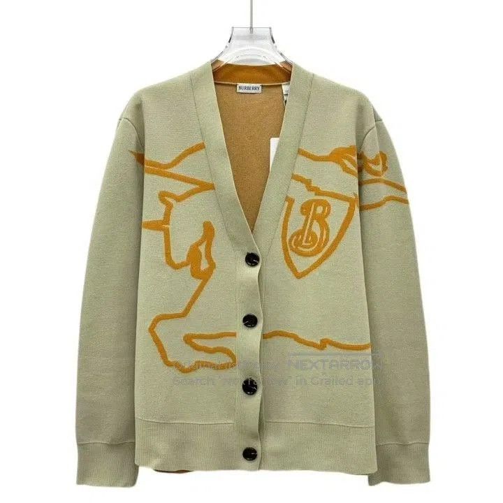 Burberry Burberry 2024 Light Green Horse Motif Cotton Sweater. Size US M / EU 48-50 / 2 - 1 Thumbnail